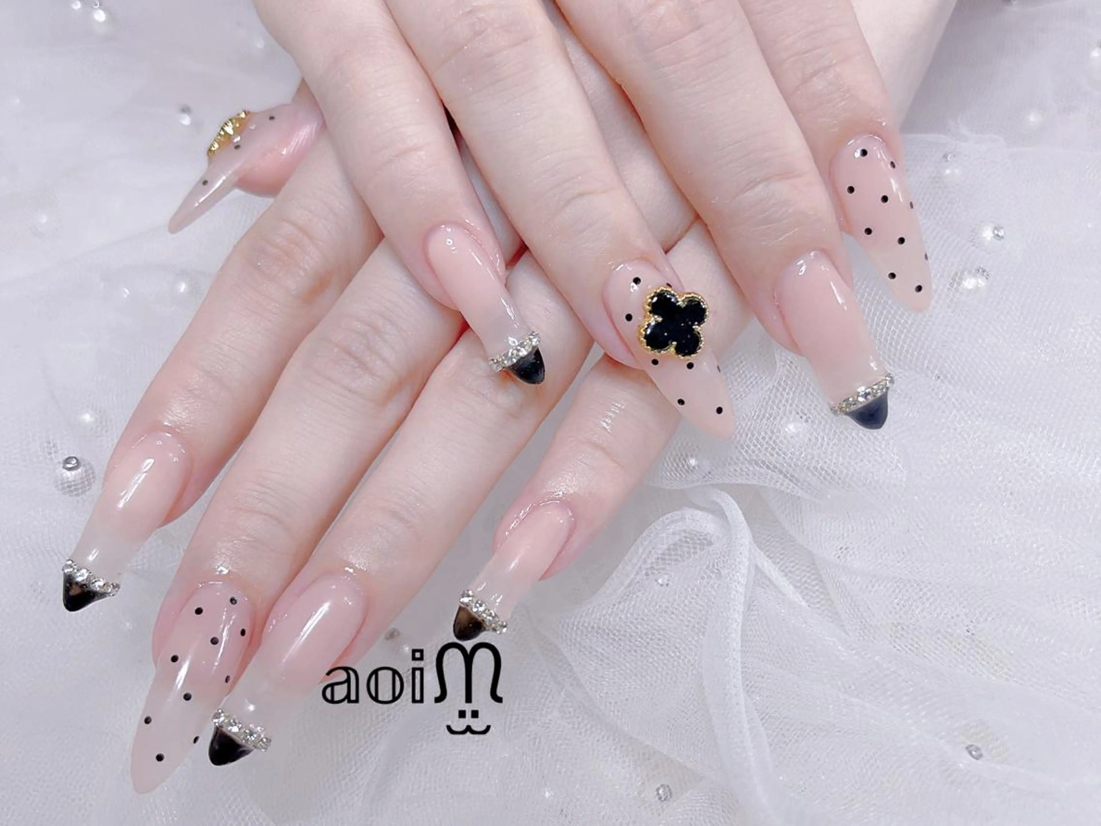 ネイル 葵うさぎ所属・葵うさぎ AIのネイルデザイン