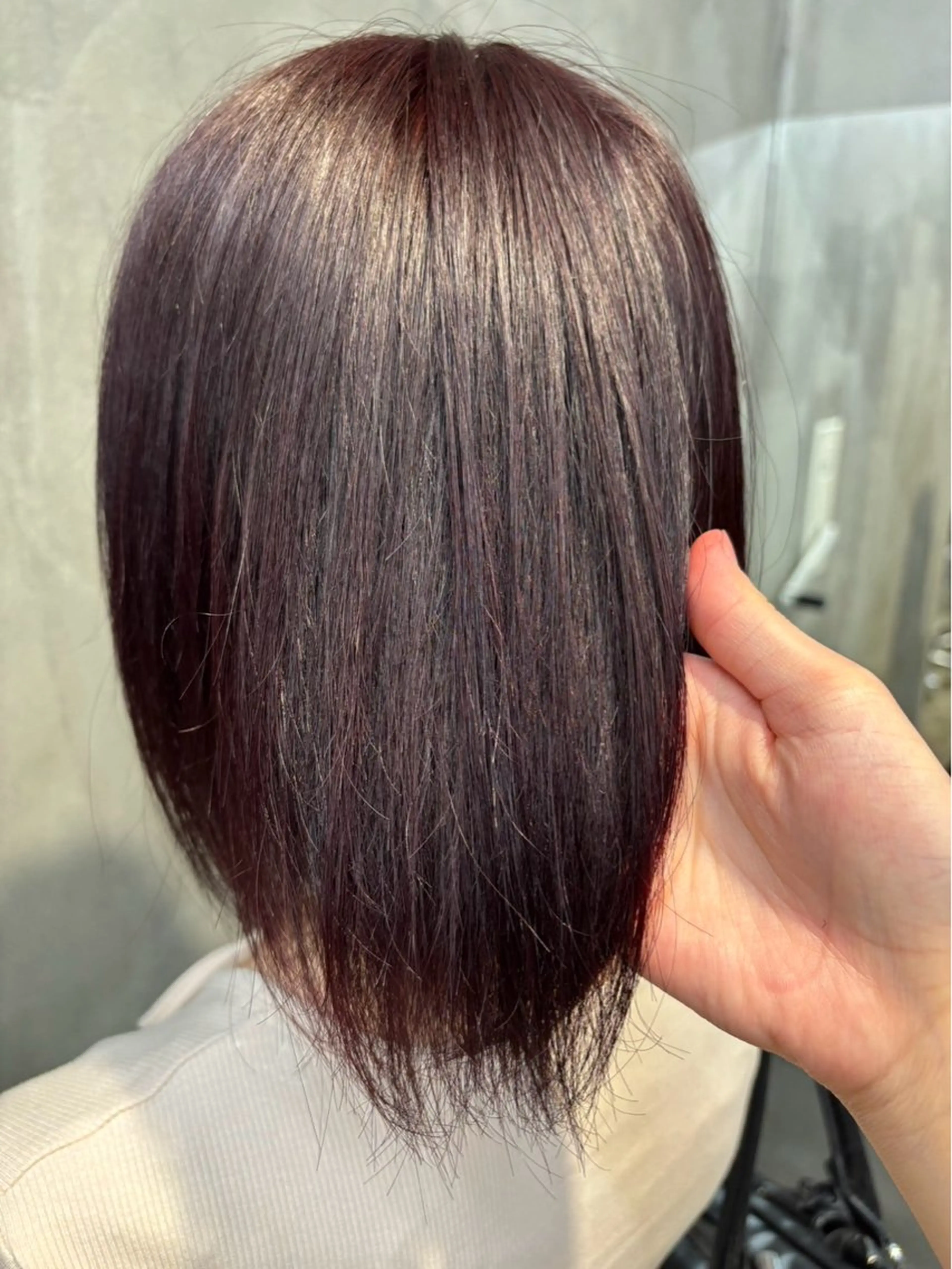 カラー T  O Yのヘアスタイル