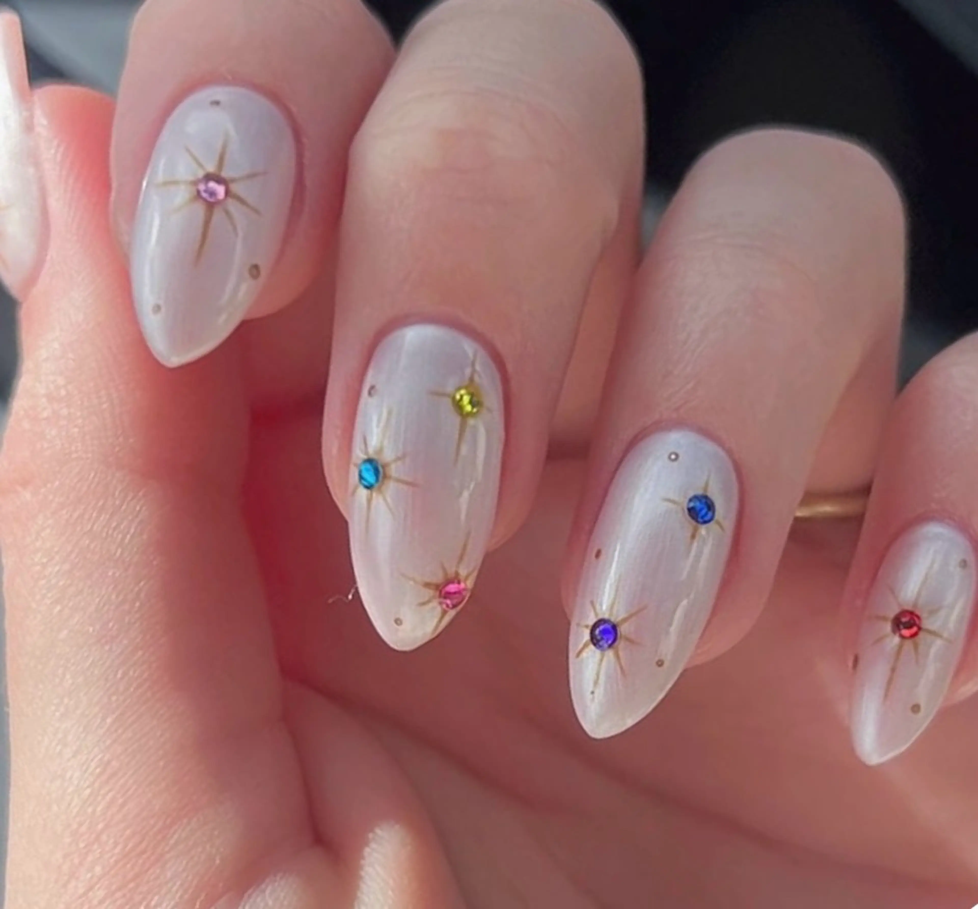 ネイル ネイリスト シンのネイルデザイン