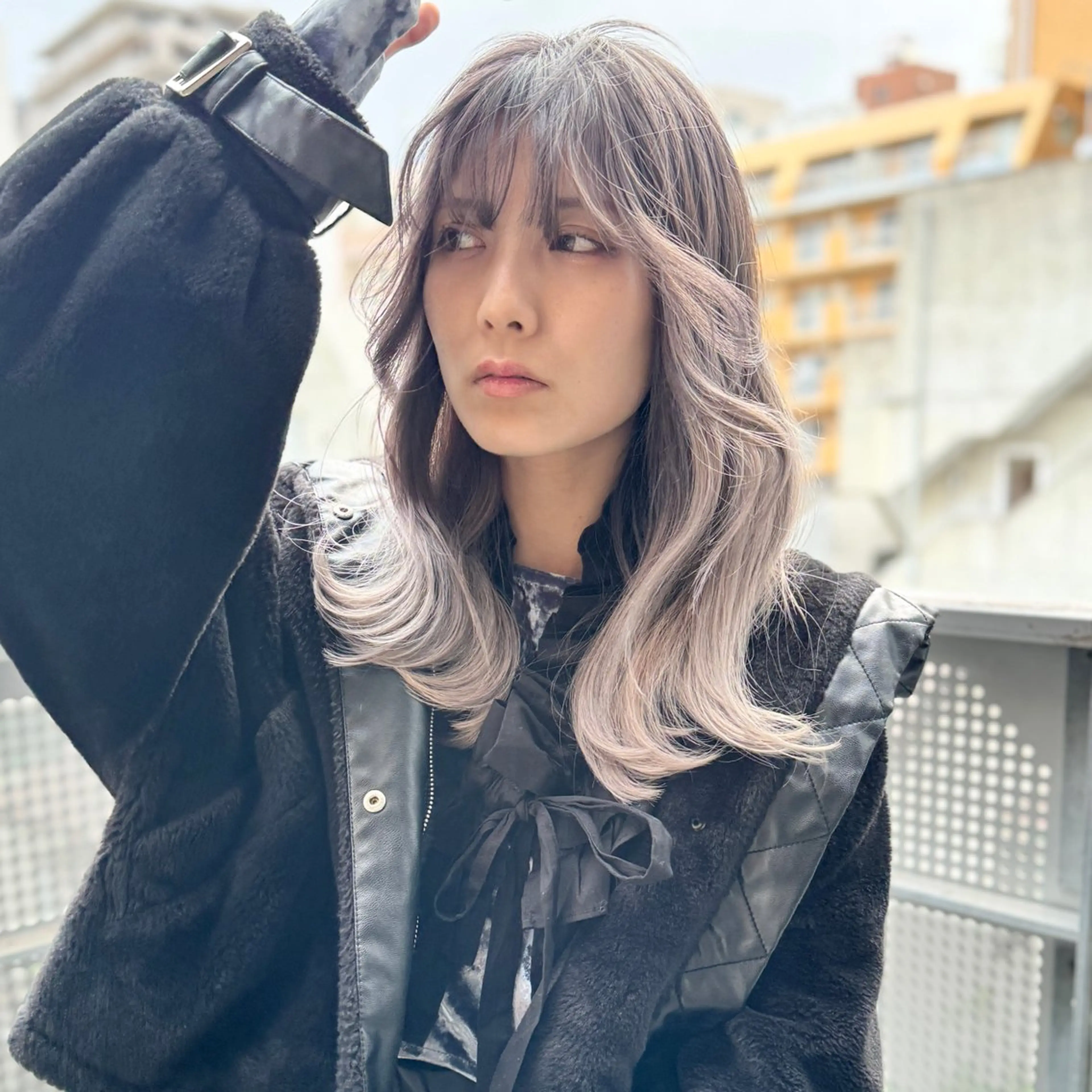 【💖初回お試し/平日16時​〜​17時限定💖】 ケアブリーチ×高発色ハイトーン/5Stepケア/カットの写真