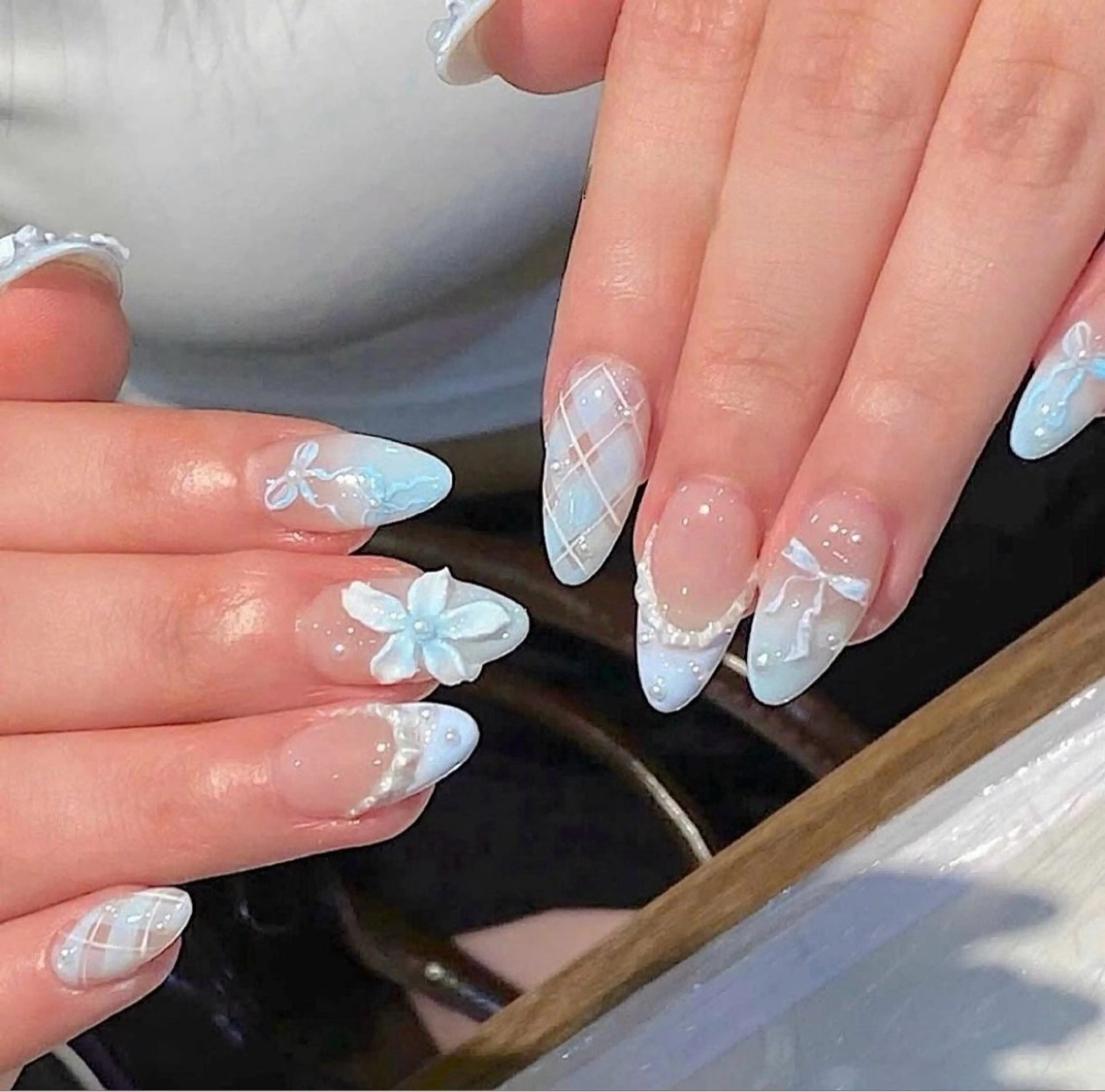 ネイル MoonHi Nail Salon所属・MoonHi Nail 朝霞台のネイルデザイン