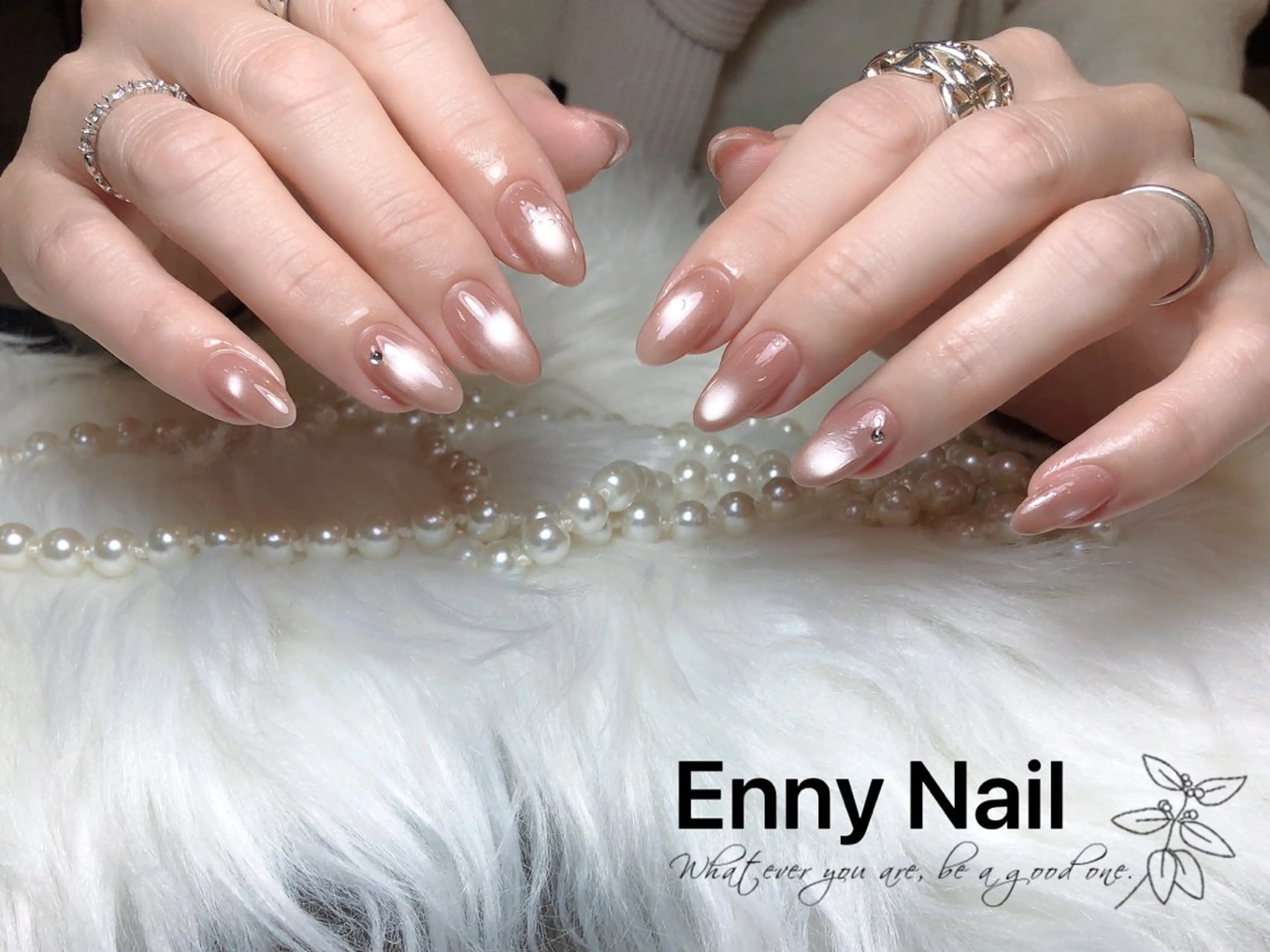 ネイル チークネイル フットネイル フレンチネイル ジェルネイル ガラスフレンチ 安安 Ennyのネイルデザイン