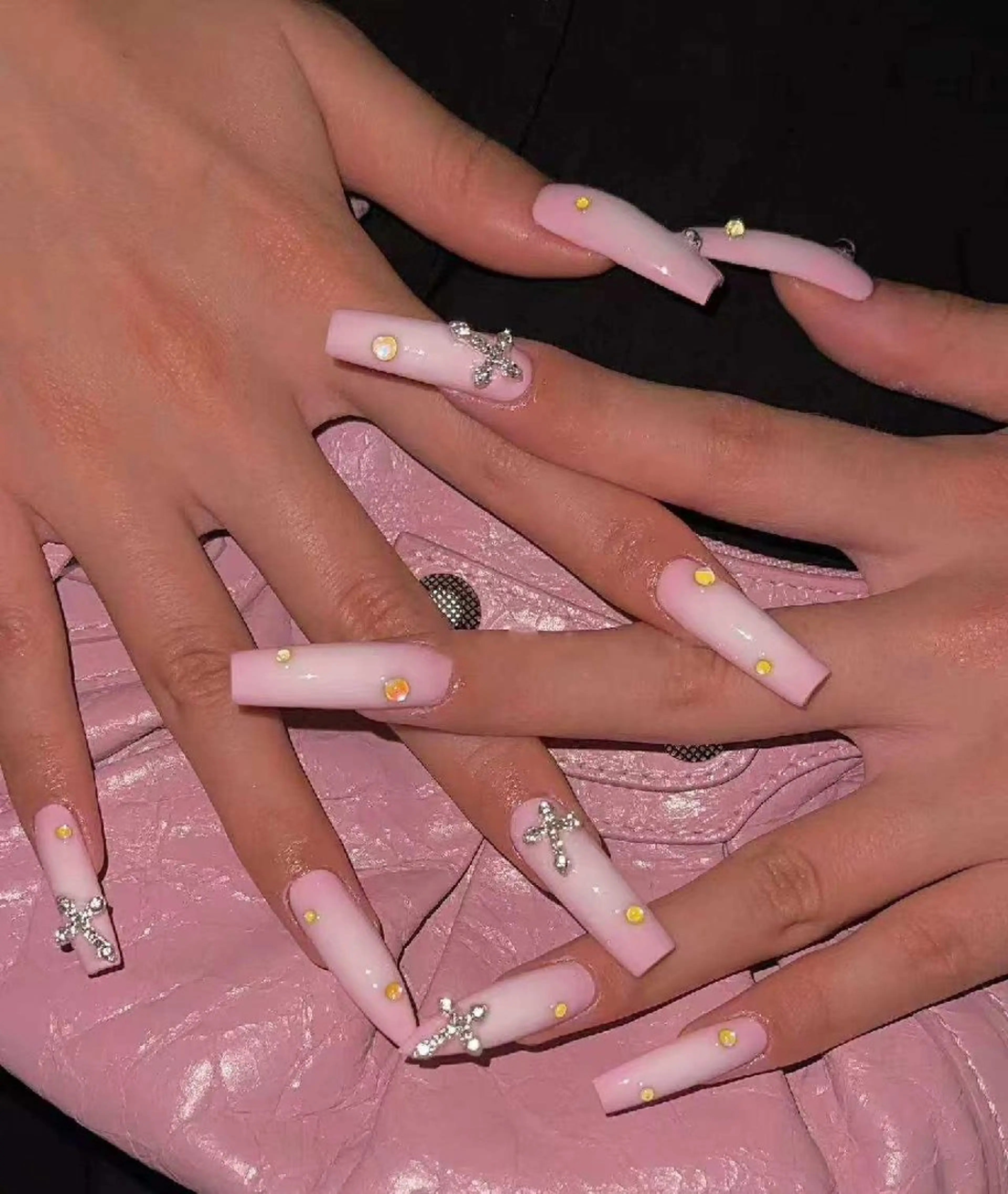 ネイル オーロラネイル フラワーネイル フットネイル フレンチネイル ジェルネイル ハンドネイル Oomiya 服部のネイルデザイン