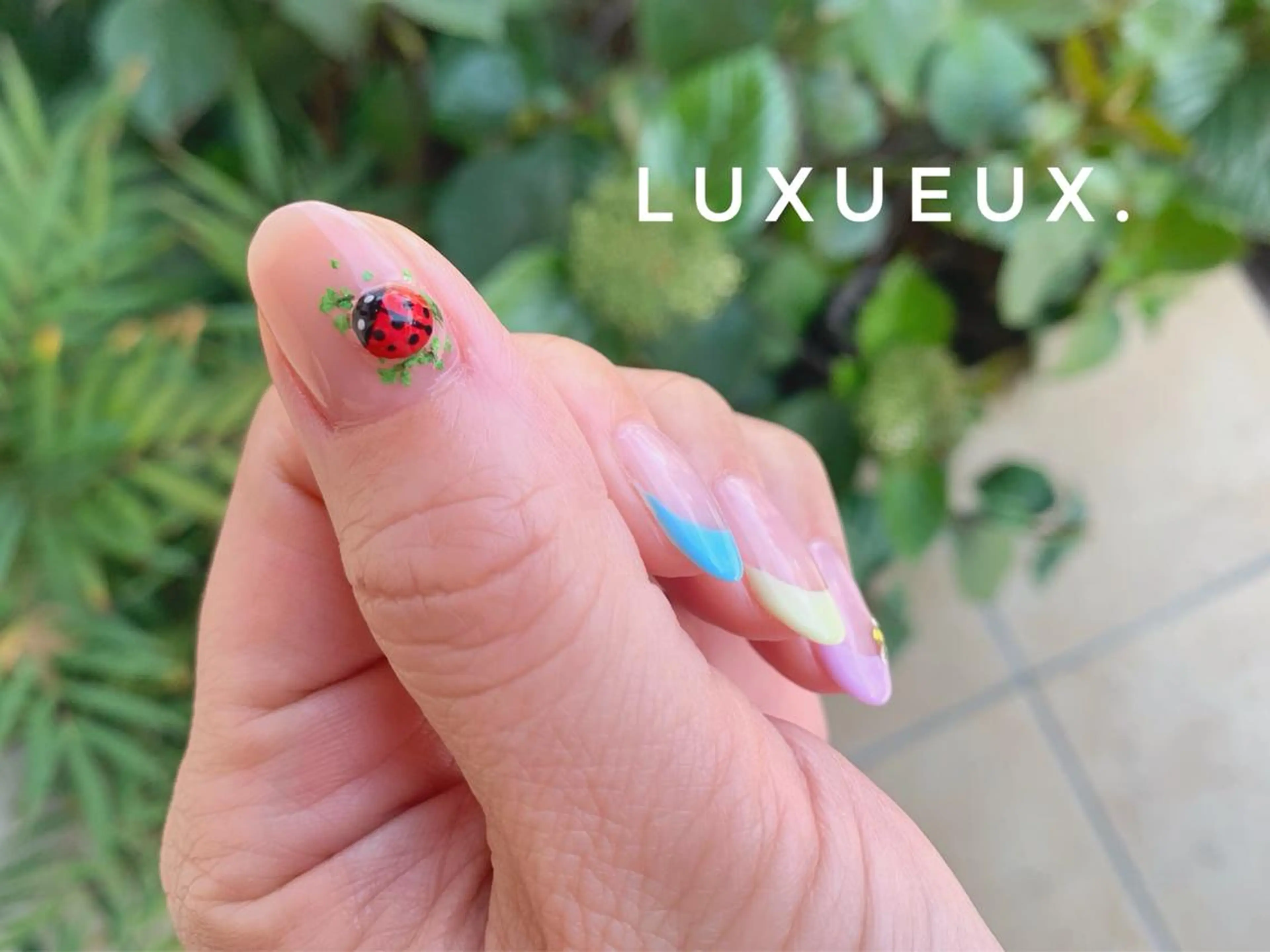 ネイル LUXUEUX春日店所属・LUXUEUX春日店 (ルクソー)のネイルデザイン