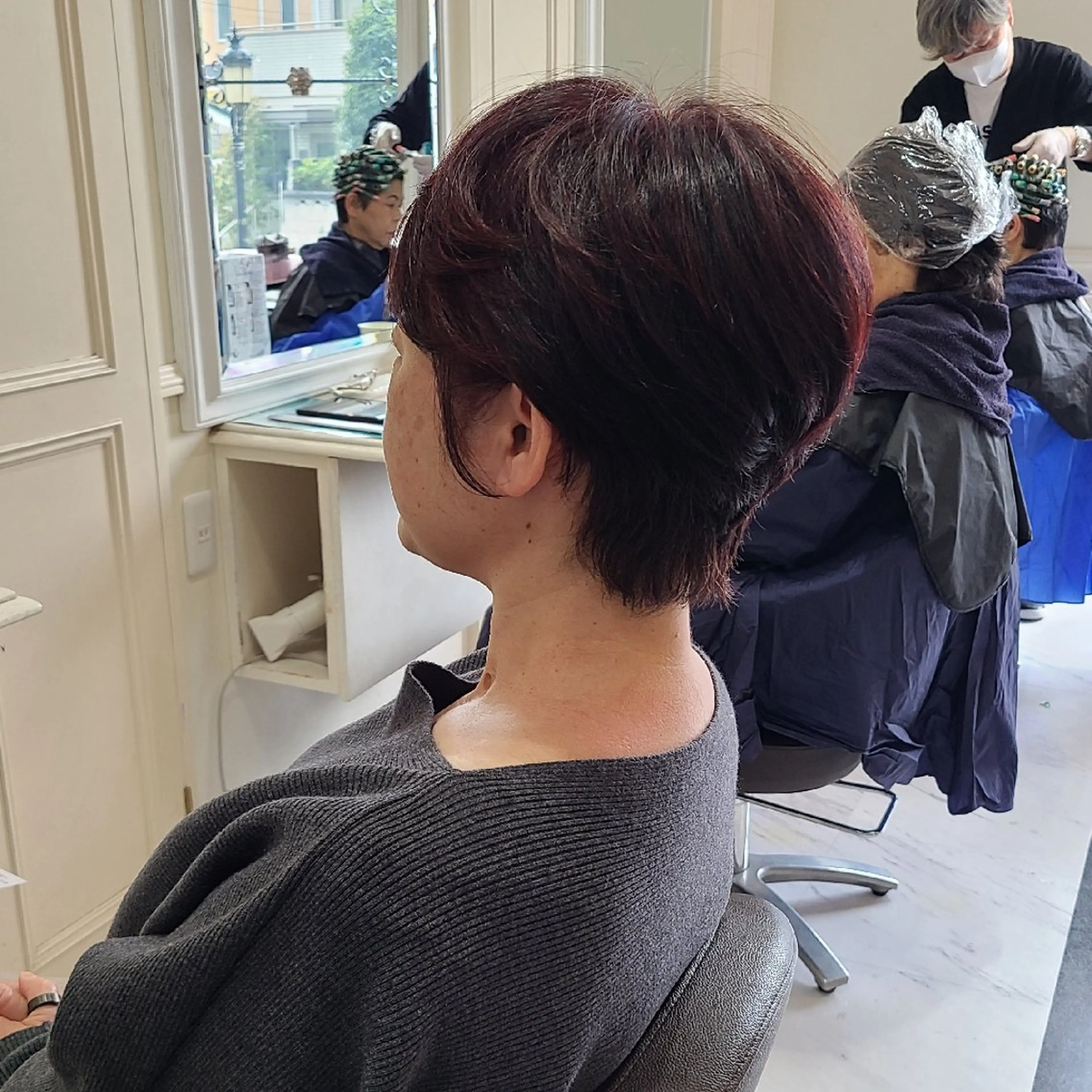 ショート カット ヘアカラー トリートメント 中村 宏実のヘアスタイル