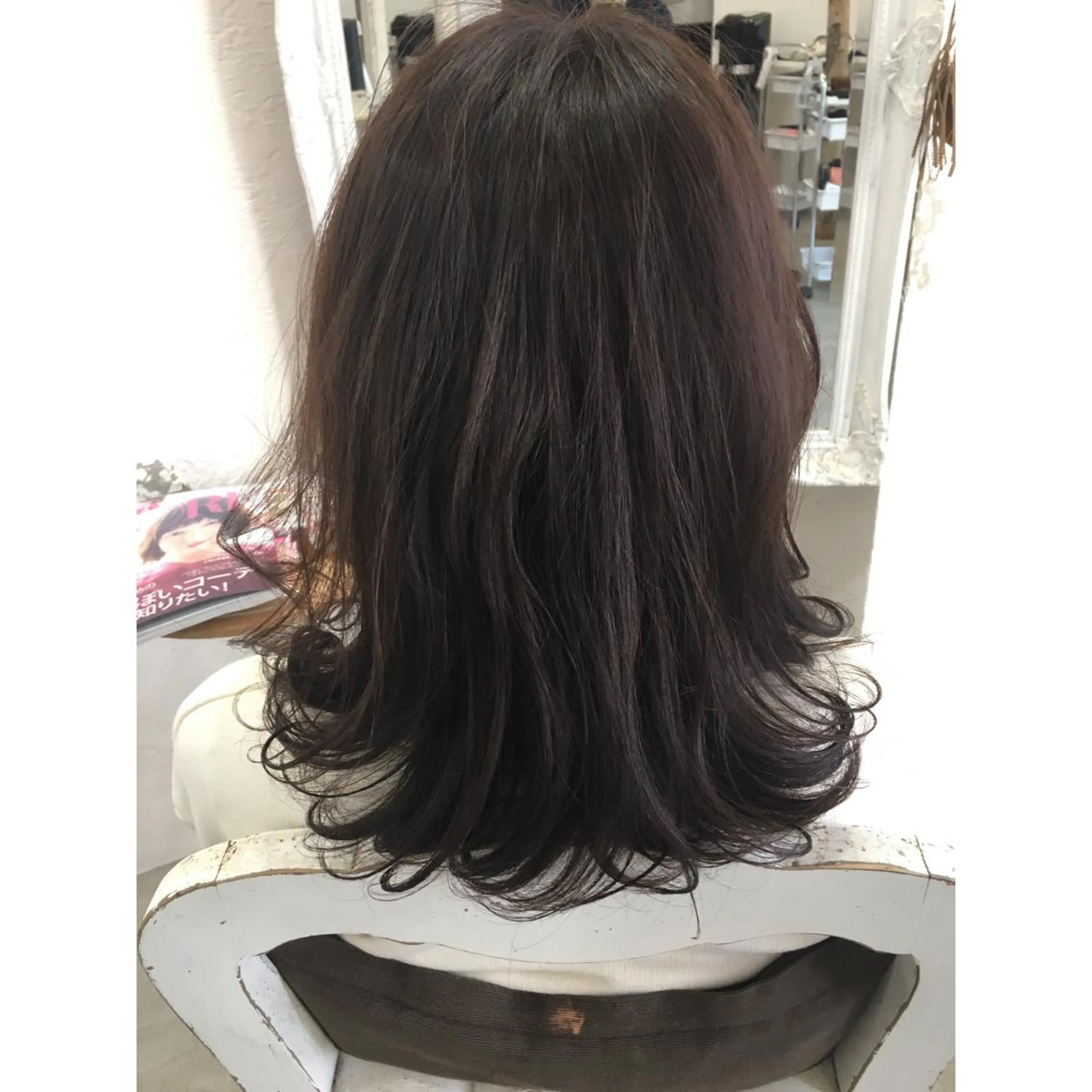 セミロング カラー ブリーチ 透明感カラー ブリーチなしカラー fio マナミのヘアスタイル