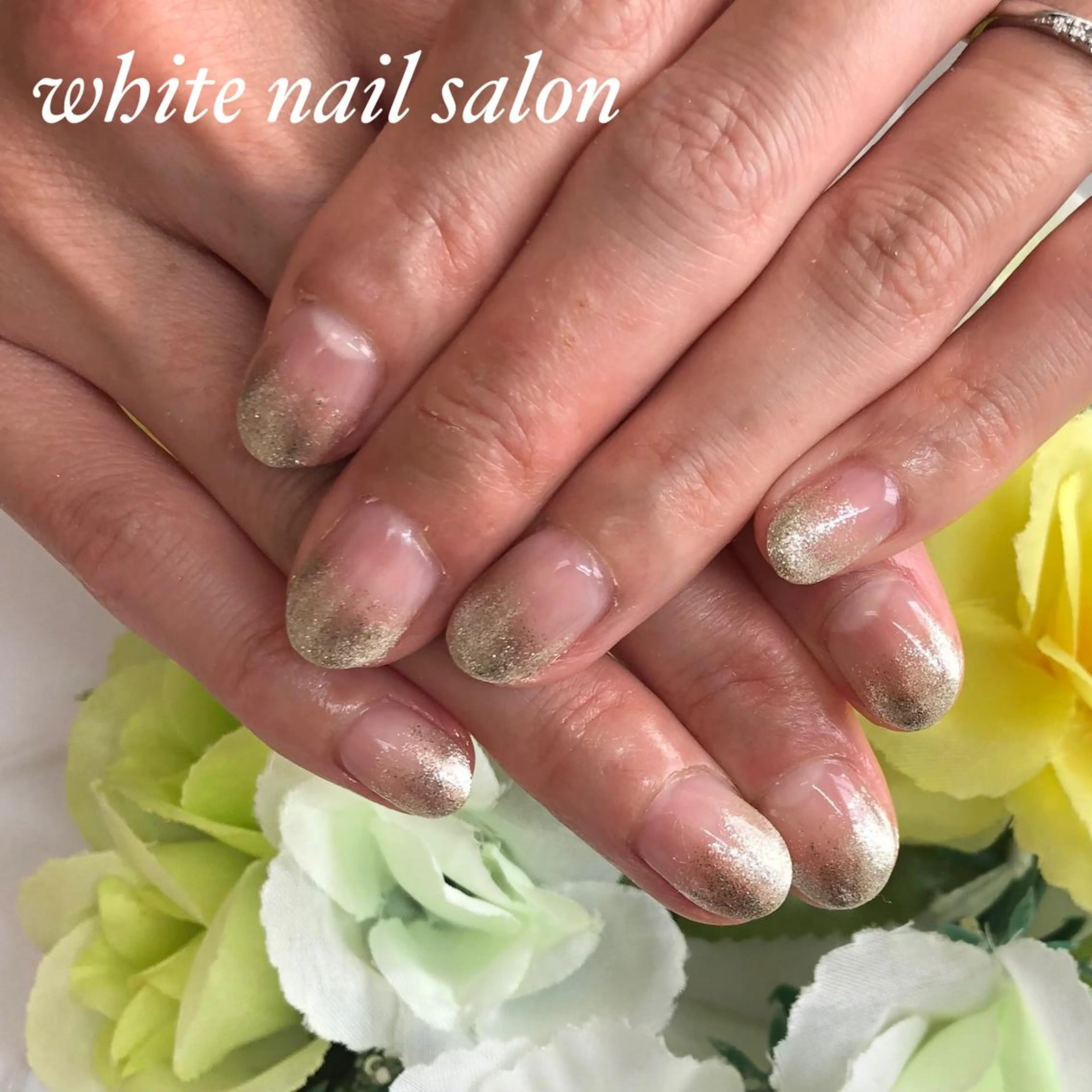 ネイル フットネイル ジェルネイル グラデーション ハードジェル ラメ(グリッター) ハンドネイル white nail salonのネイルデザイン