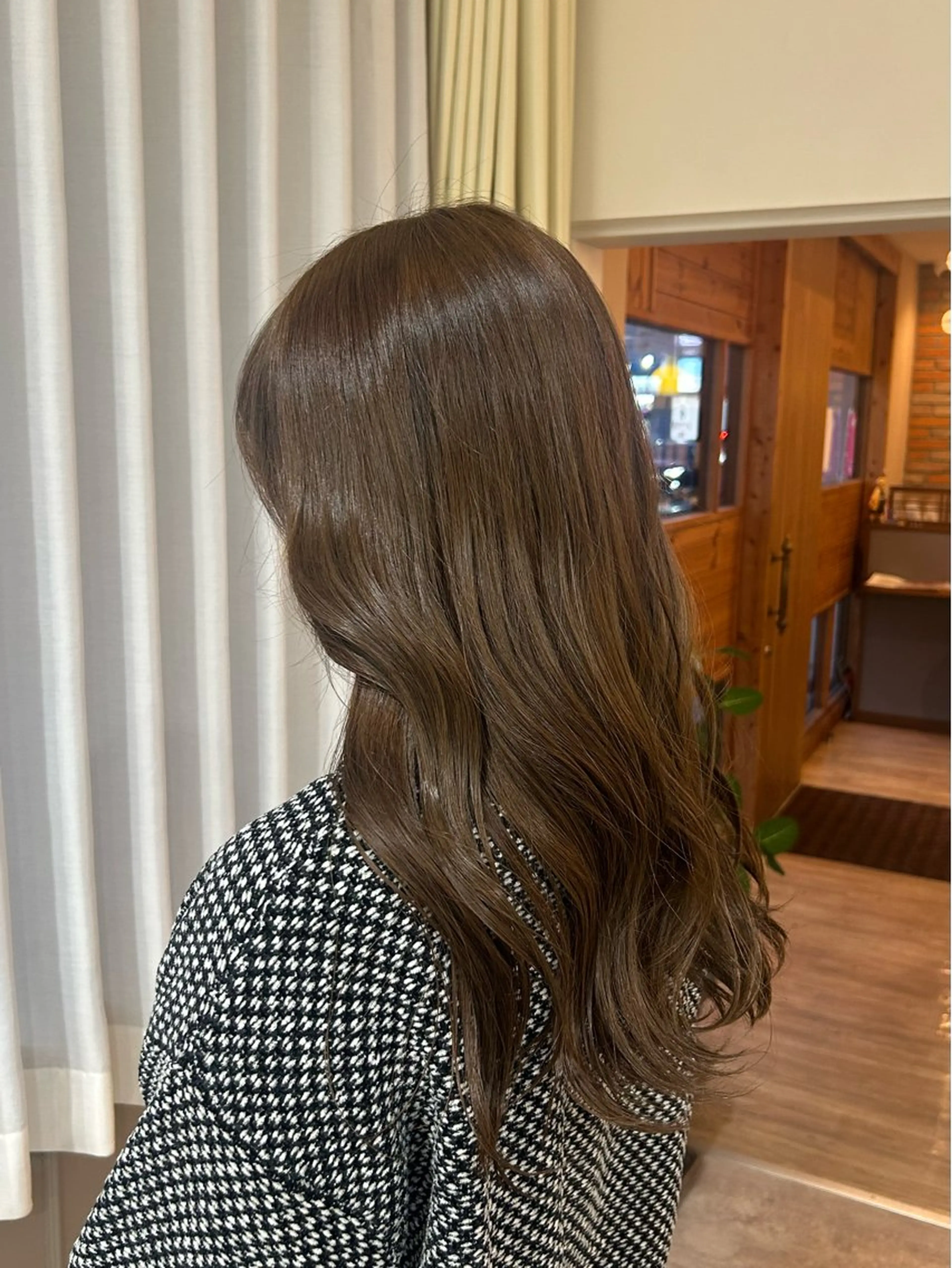 ロング カット ヘアカラー jammin / 岡村 亜胡のヘアスタイル