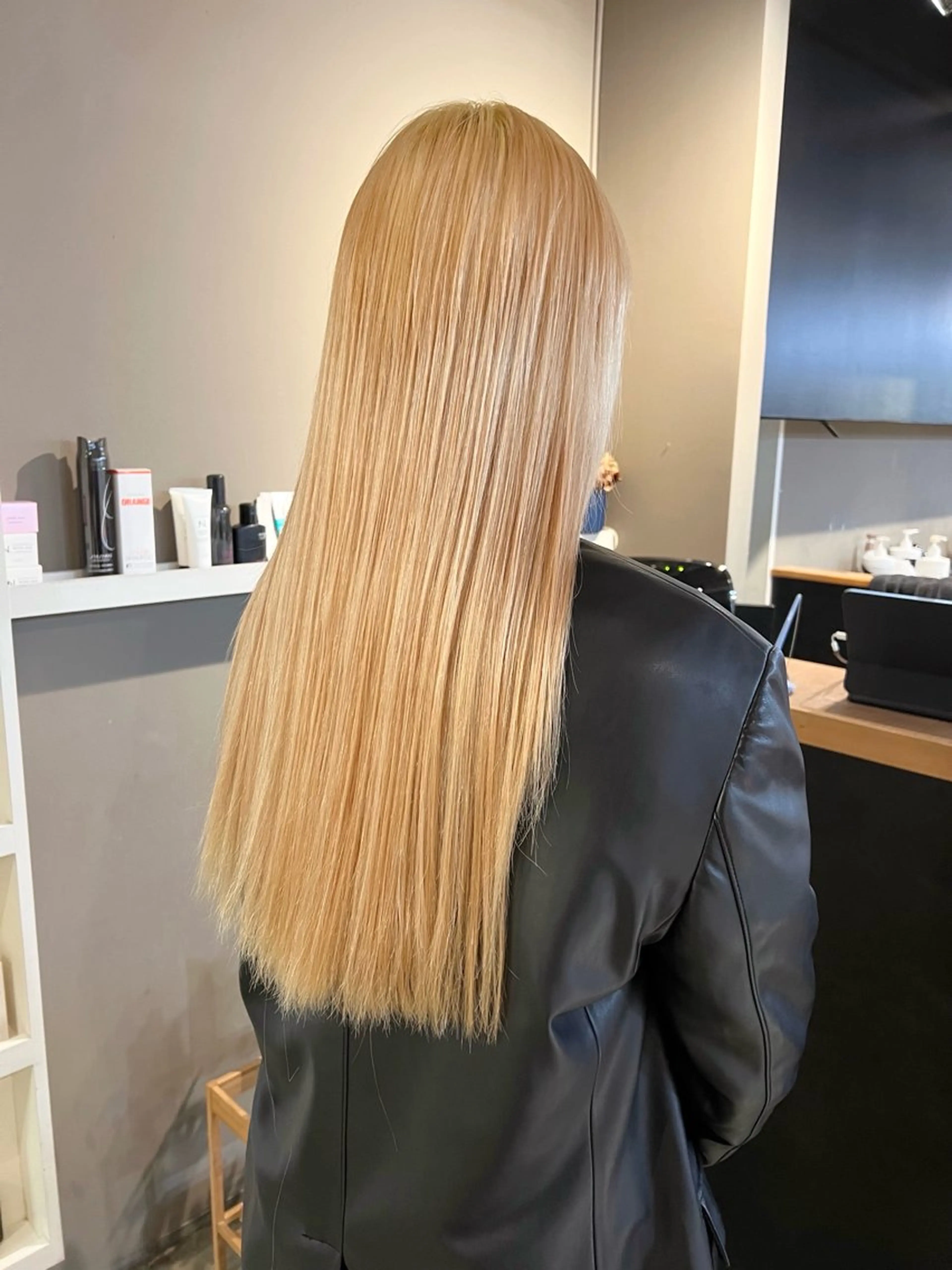 ロング カラー ブロンド daiki 原宿のヘアスタイル