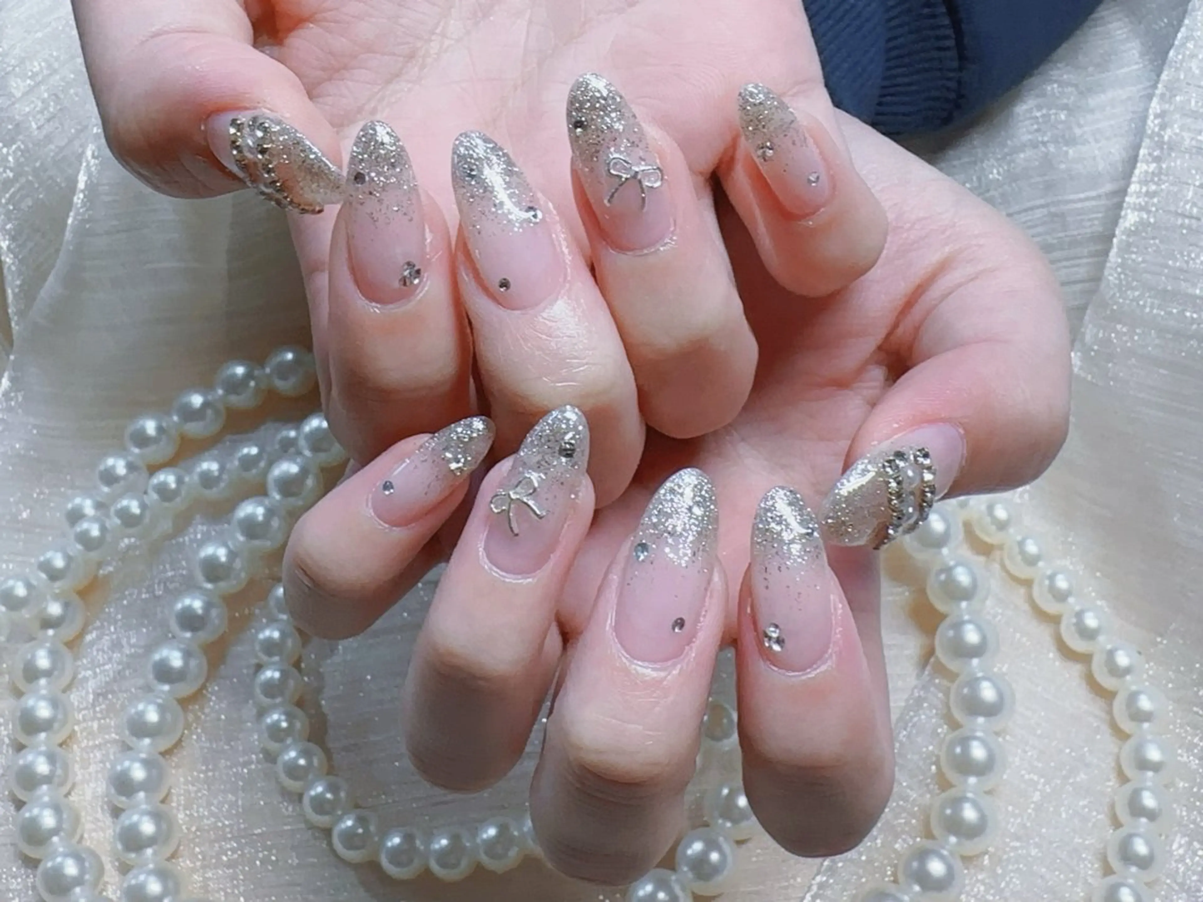 ネイル ラメ(グリッター) ラメグラデーション リボン ハンドネイル MO MO🐻のネイルデザイン