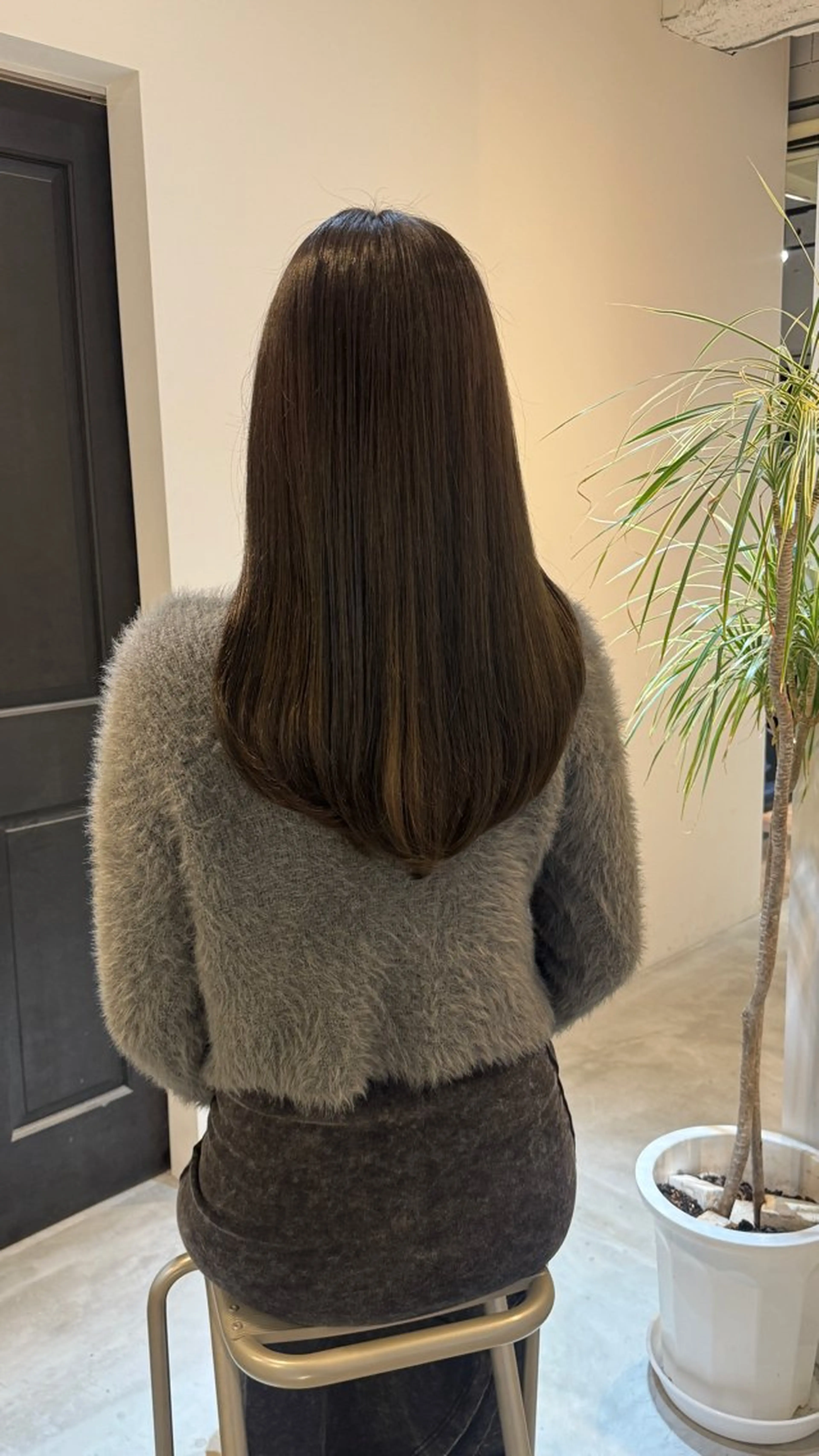 ロング カラー ブラウンカラー くすみブラウン ヘアカラー トリートメント 華奈/オリーブ/ ベージュ/抜け感🥣のヘアスタイル