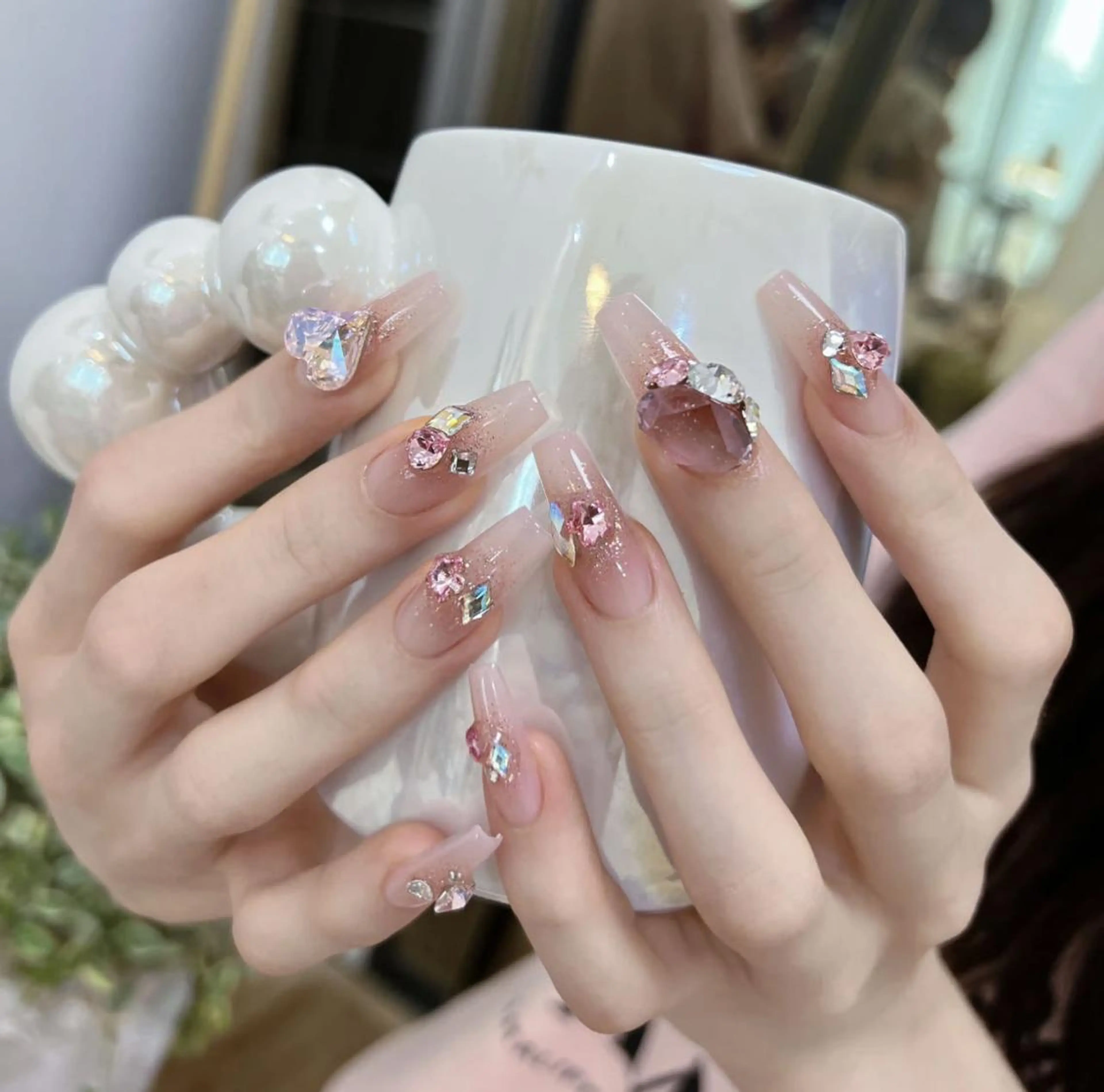 ネイル アートネイル 長さ出し ネイルチップ Queens みなみのネイルデザイン