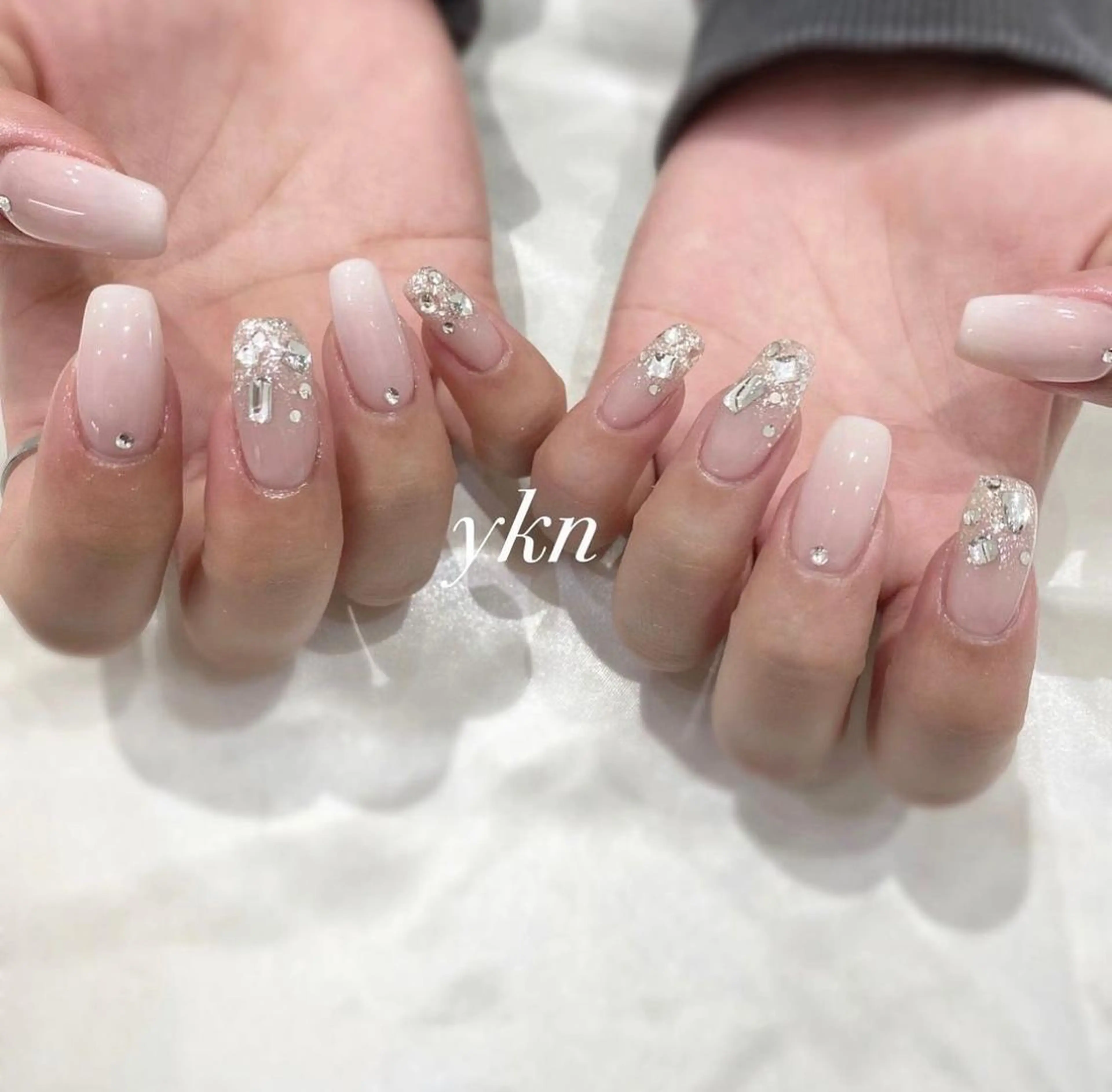 ネイル グラデーション ハンドネイル melMoon .のネイルデザイン