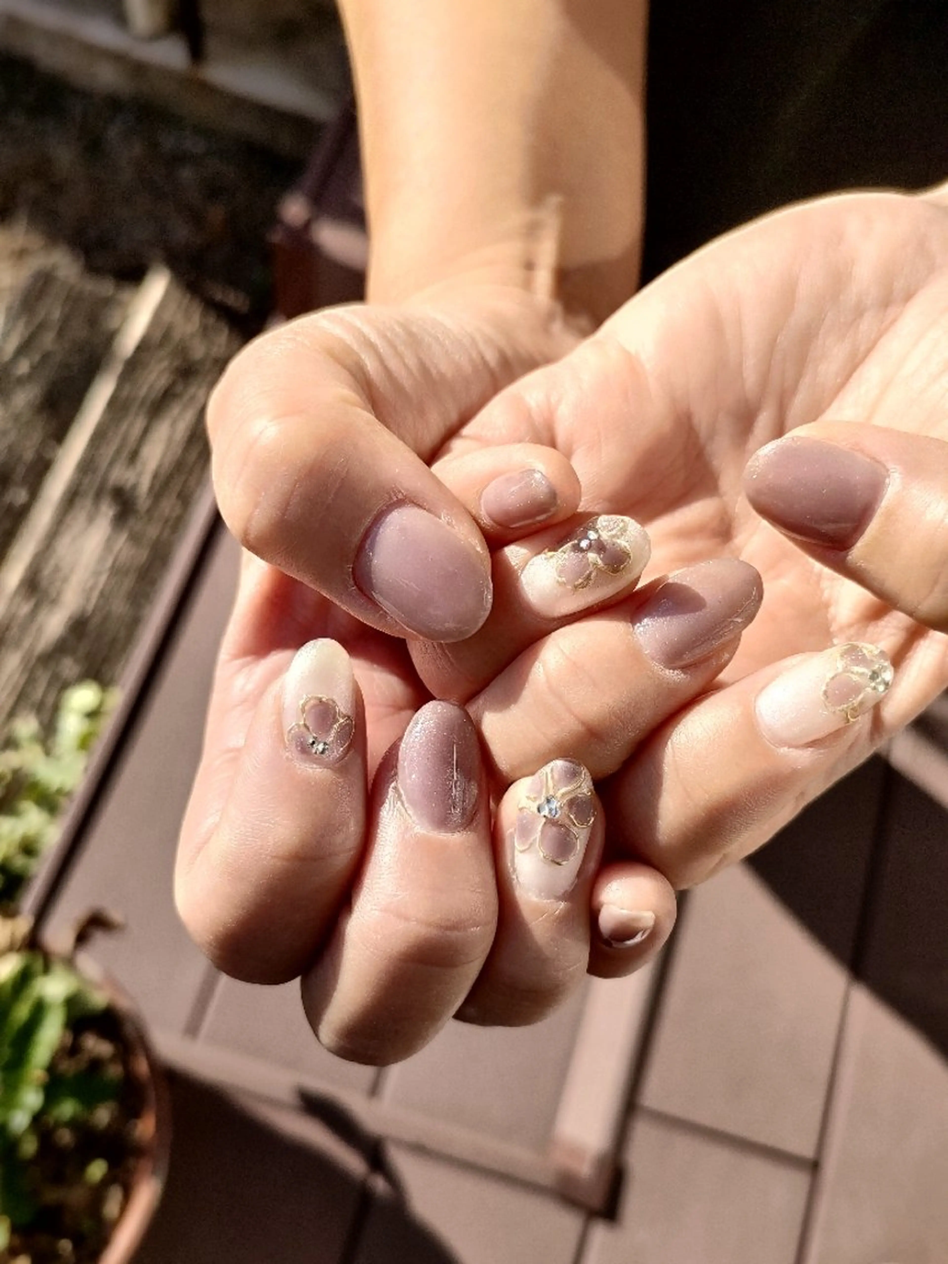 ネイル douceknail所属・本厚木南口 徒歩3分のネイルデザイン