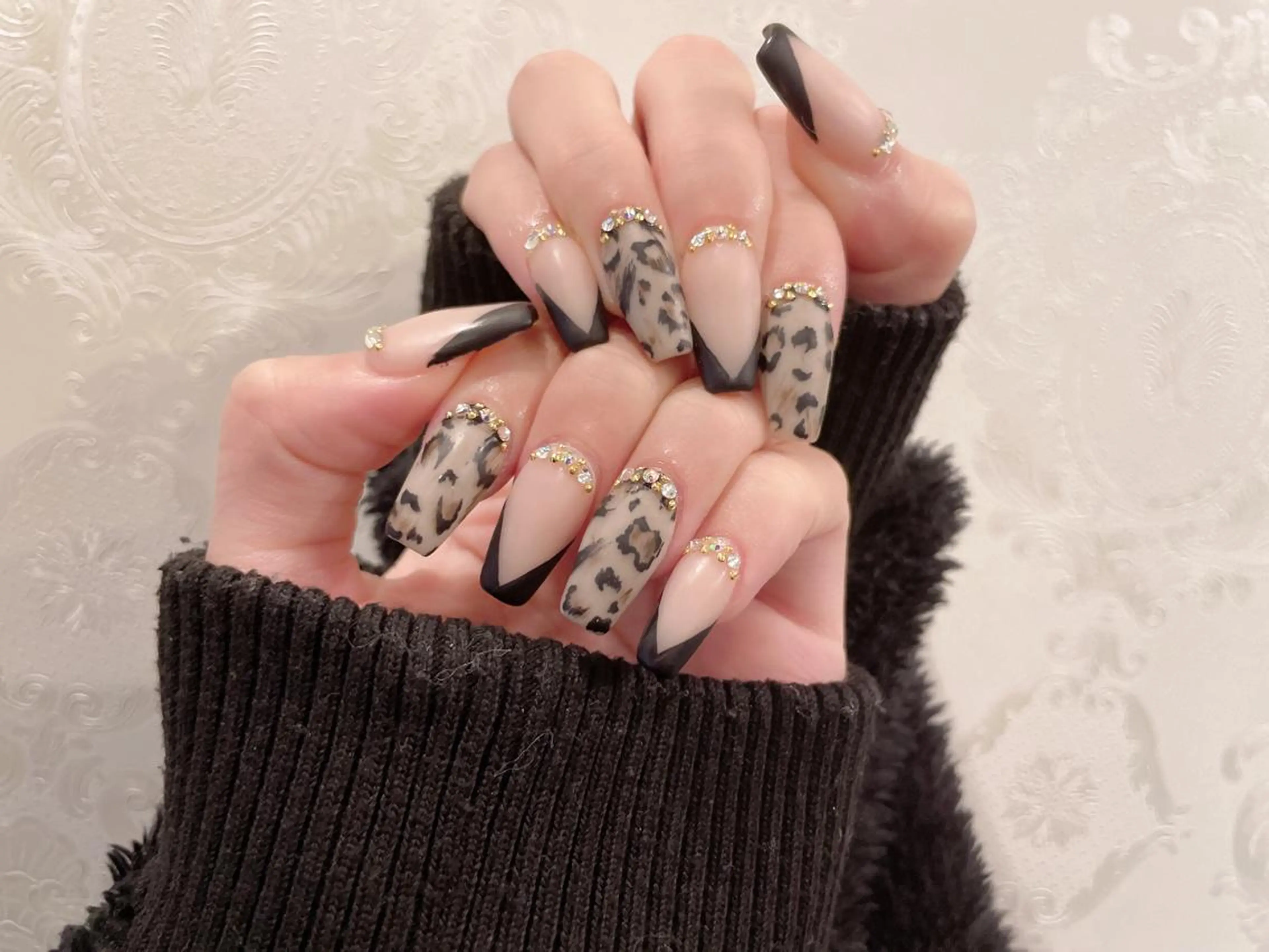 ミディアム ネイル ハンドネイル 《LB》ラブリエ Nail&eyeのマツエク・マツパデザイン