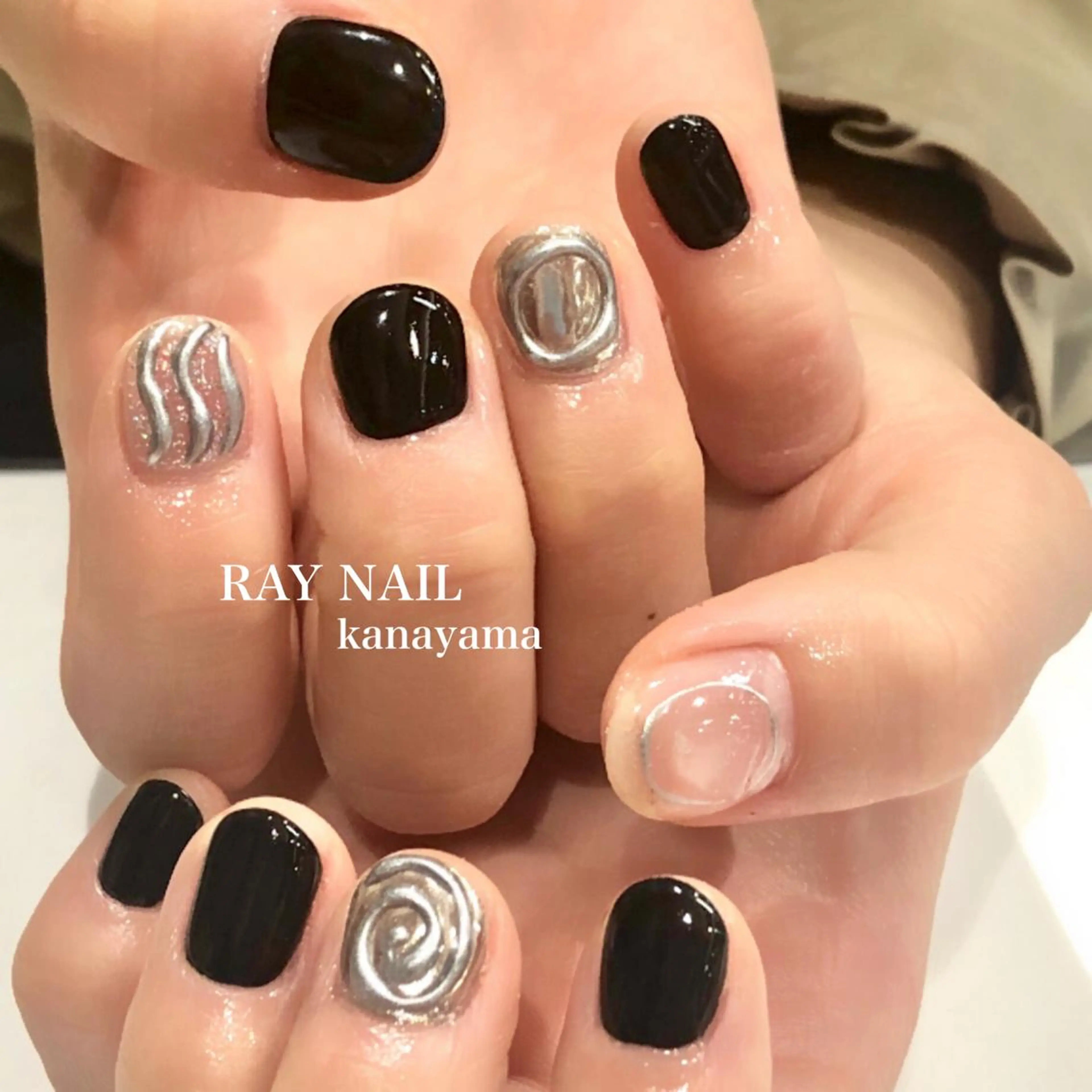ネイル シルバー Arowa 伊田のネイルデザイン