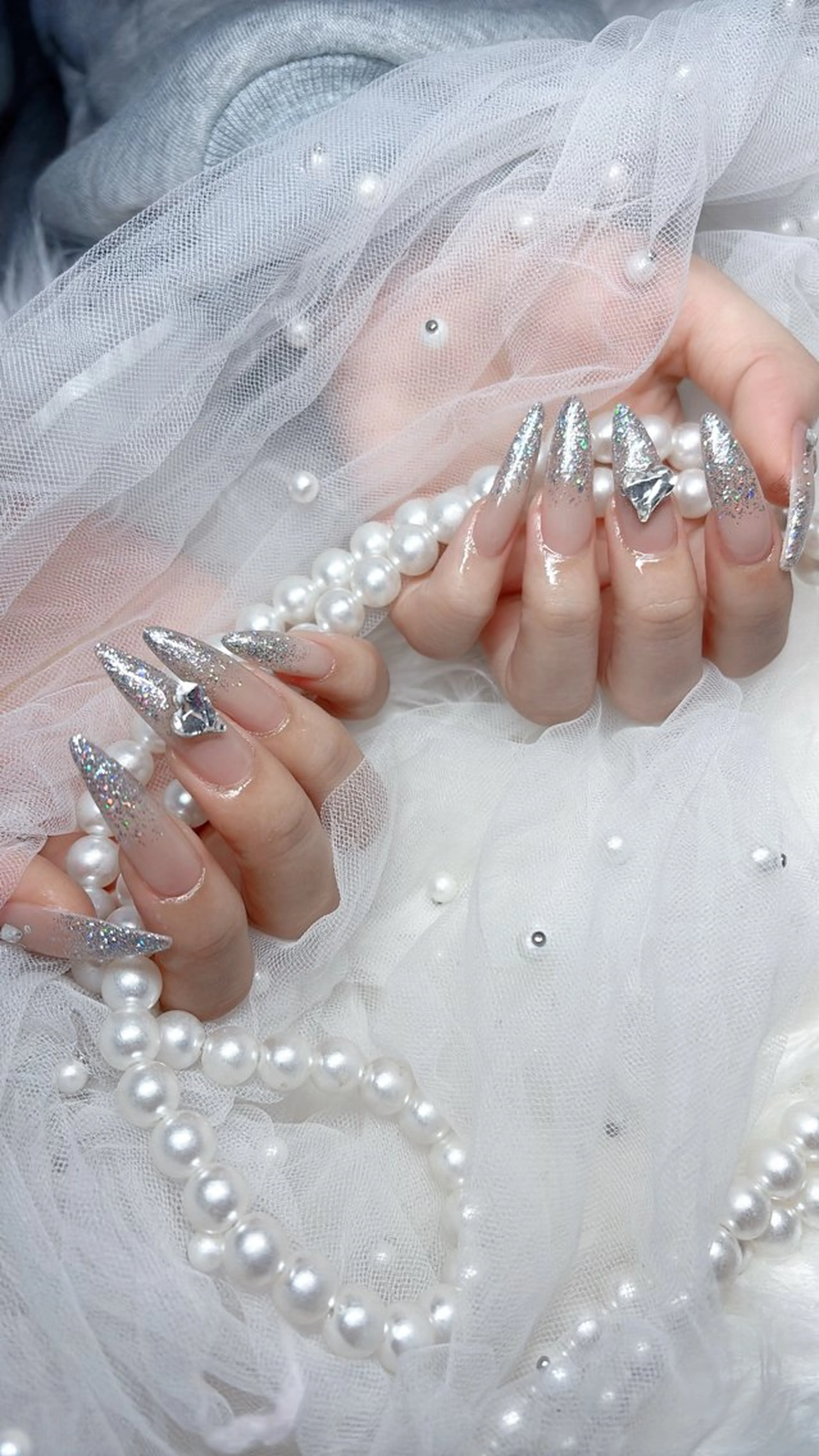 ネイル オーロラネイル 成人式 フットネイル 韓国ネイル ロングネイル ハンドネイル Yudia tamakiのネイルデザイン