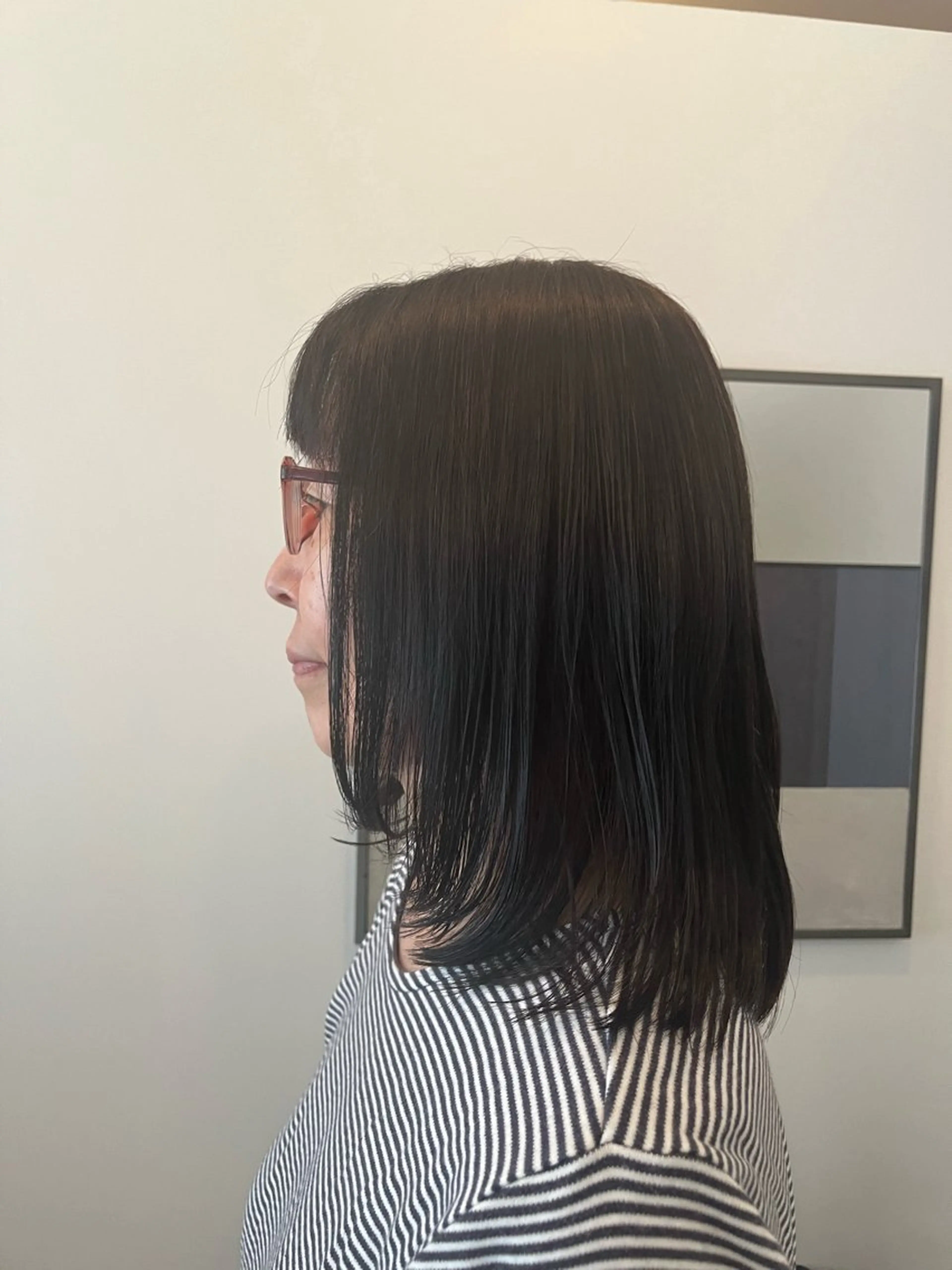 ミディアム レイヤーカット unfeigned02所属・おーした /カットモデル伏見栄のヘアスタイル