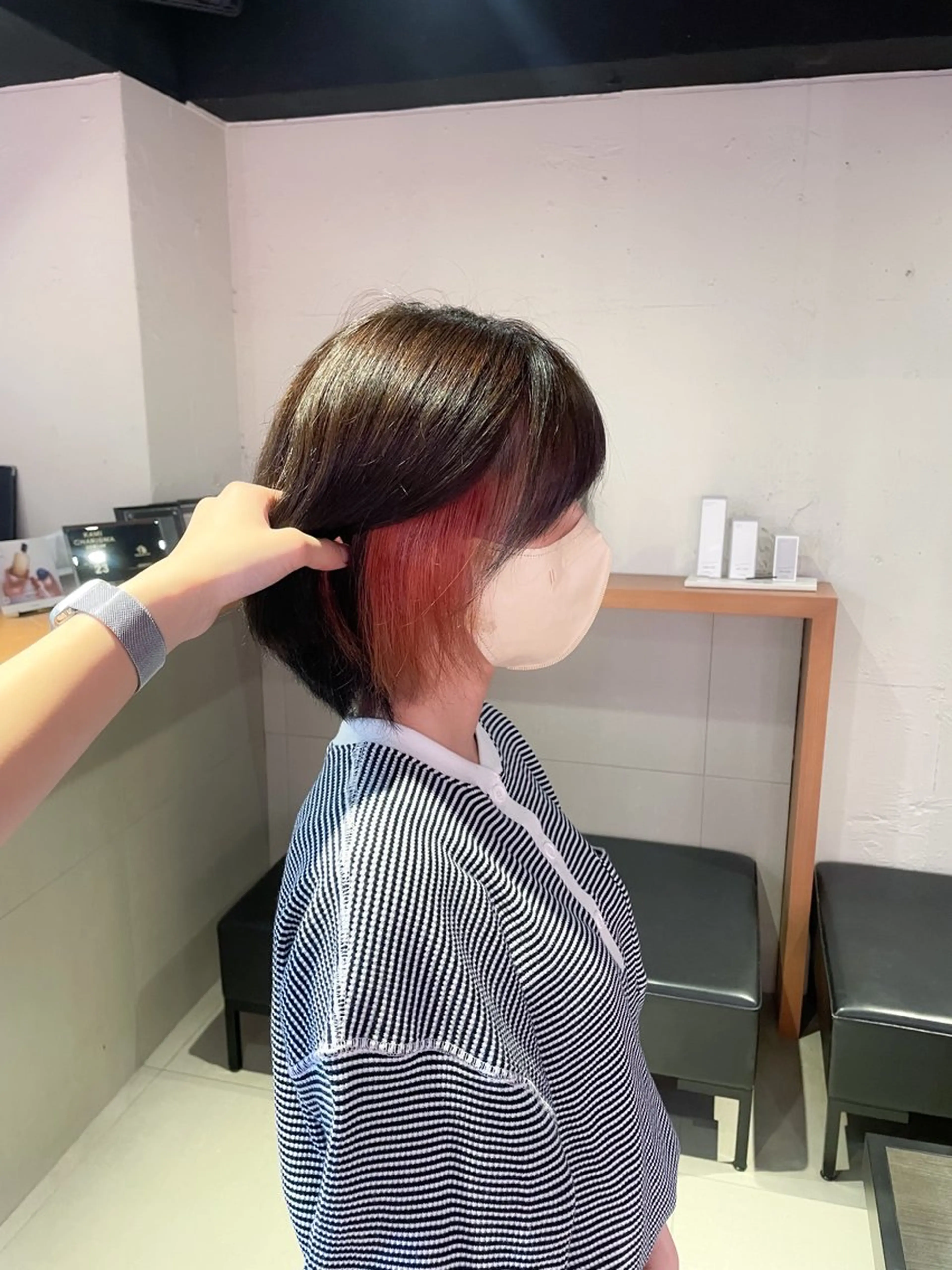 ショート カラー イヤリングカラー オレンジピンク 🐺ウルフオタク🐺 ハイトーン/moeのヘアスタイル