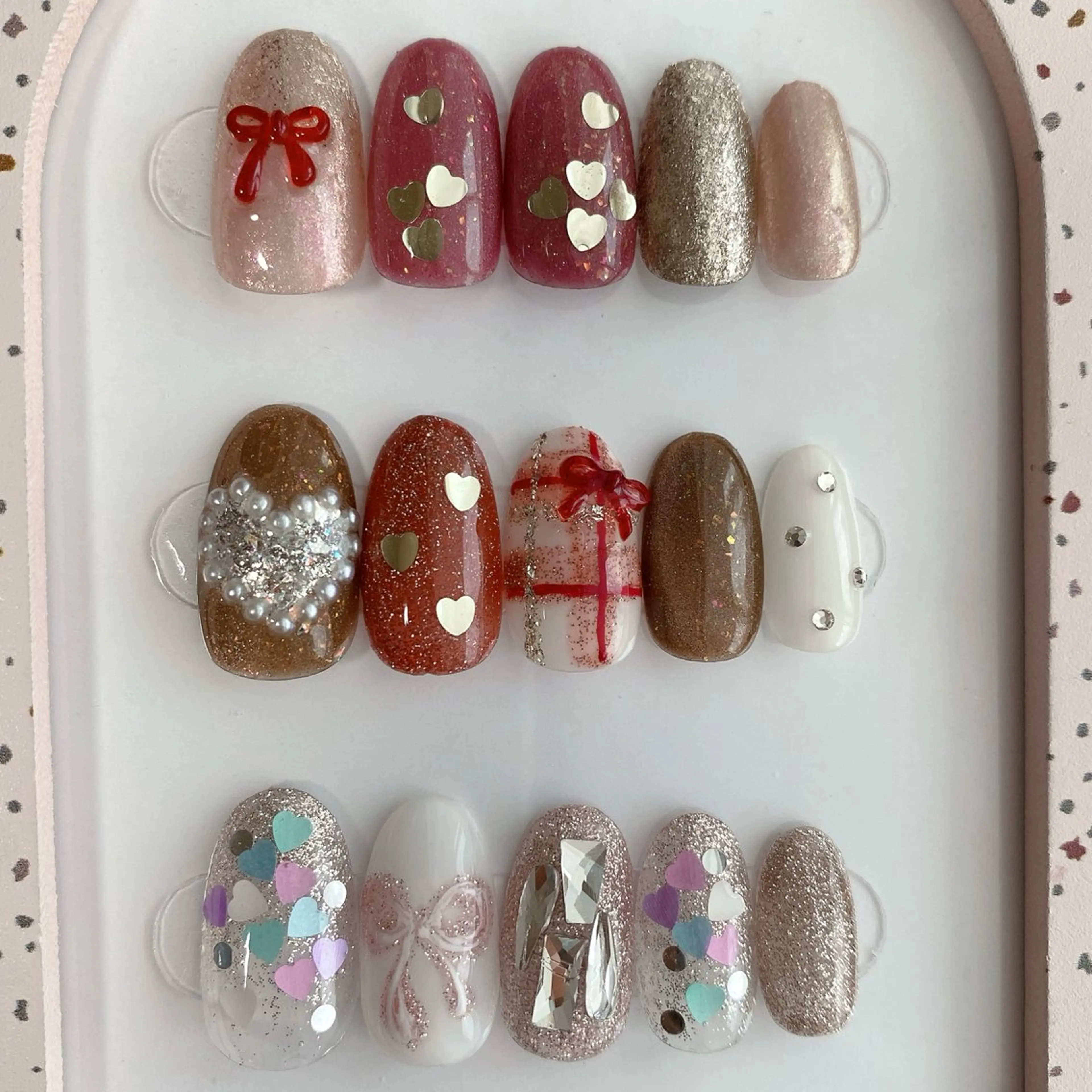 ネイル ハート バレンタイン amuse 手書きニュアンスのネイルデザイン