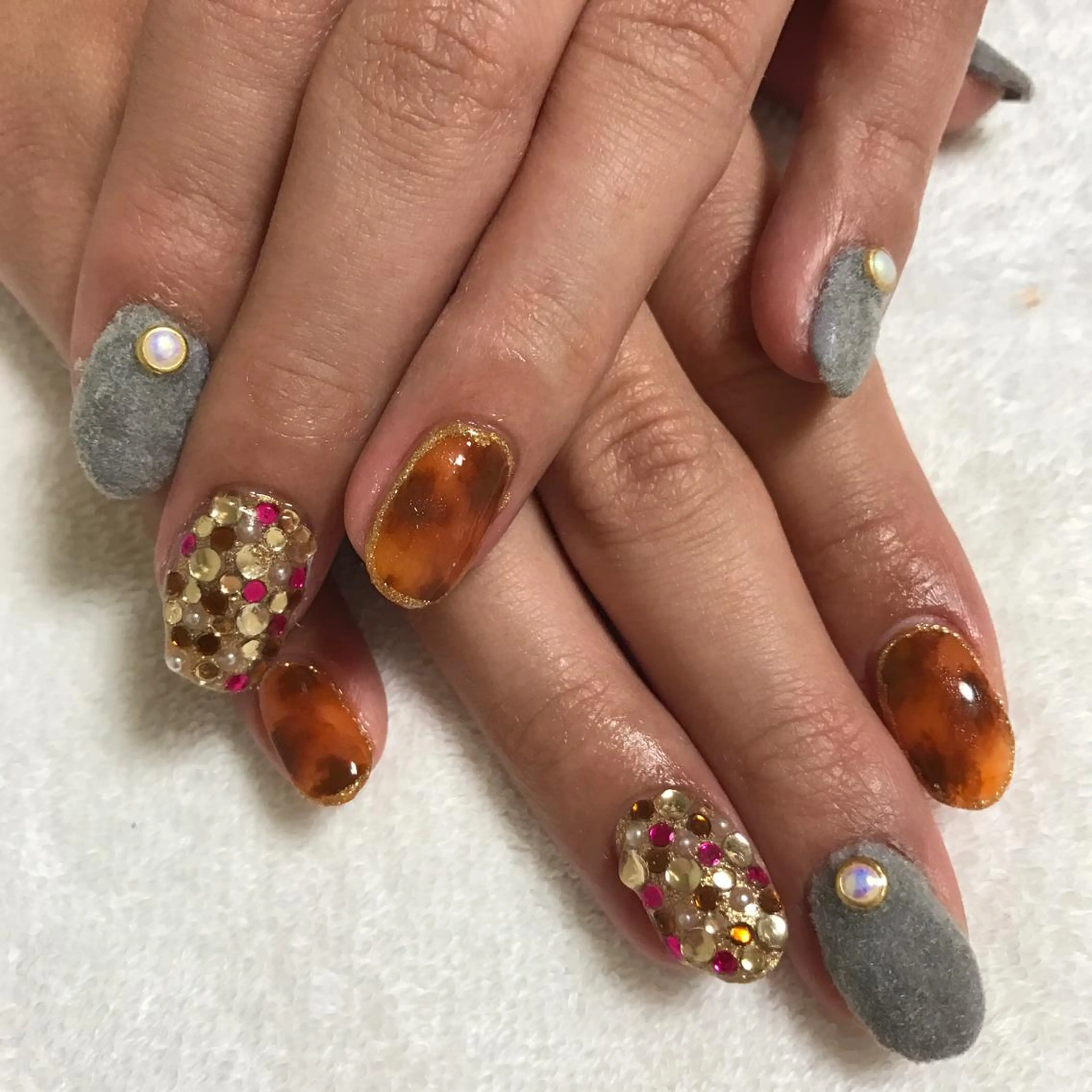 ネイル LOVEnail tomoのネイルデザイン