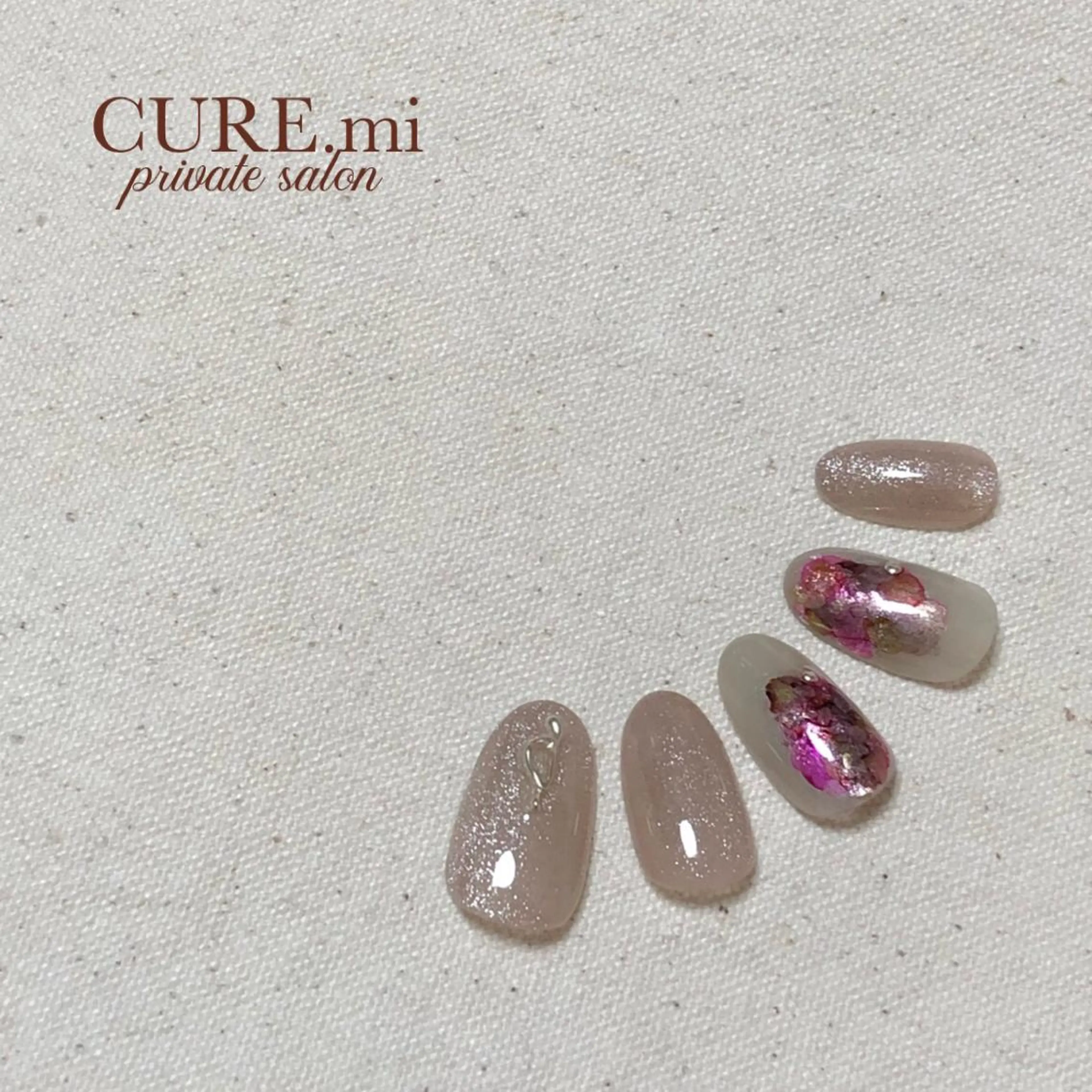 ネイル アートネイル マグネットネイル ニュアンスネイル ハンドネイル ハンドケア 伊藤 美香のその他イメージ