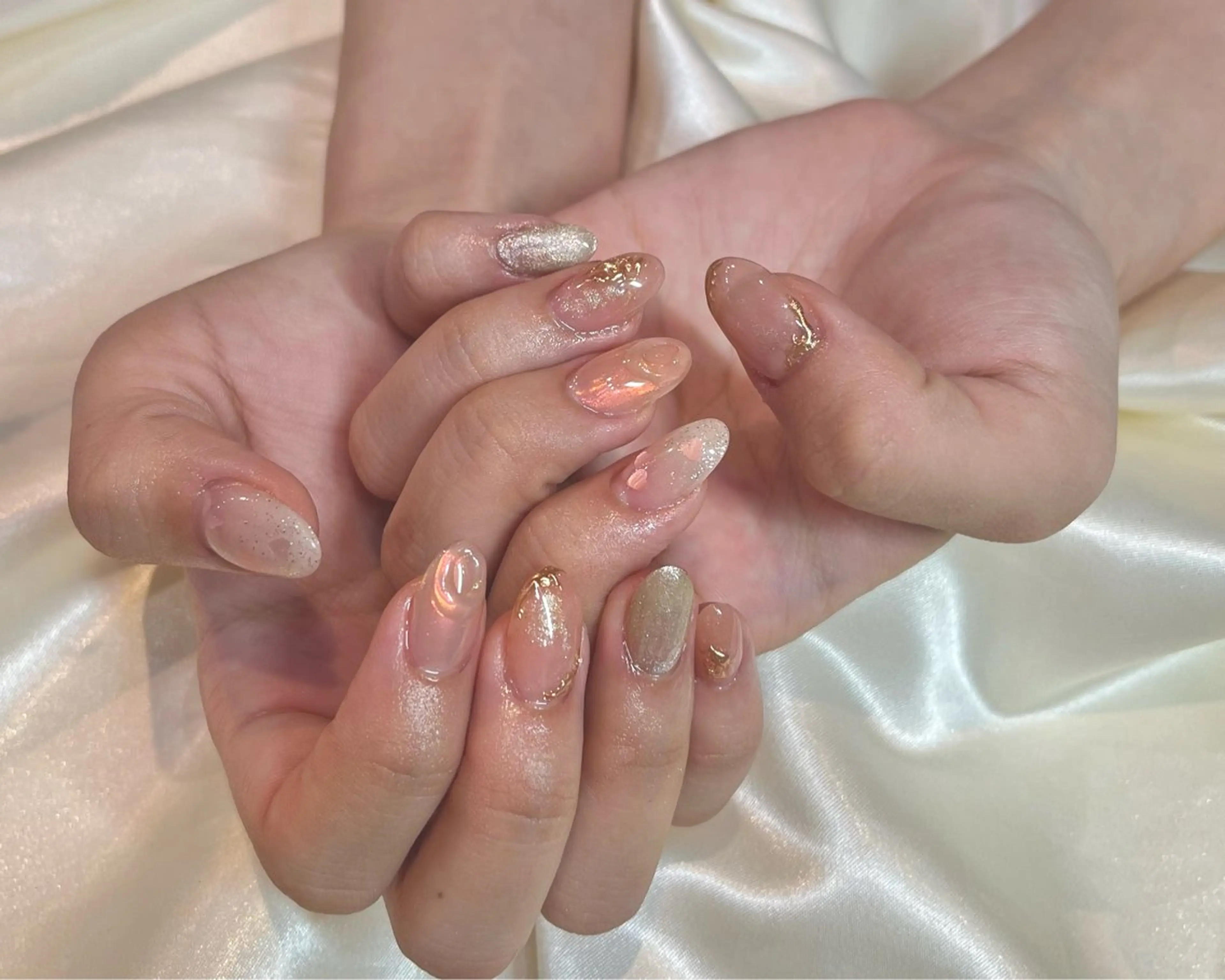 ネイル ハンドネイル 友田 晴香のネイルデザイン