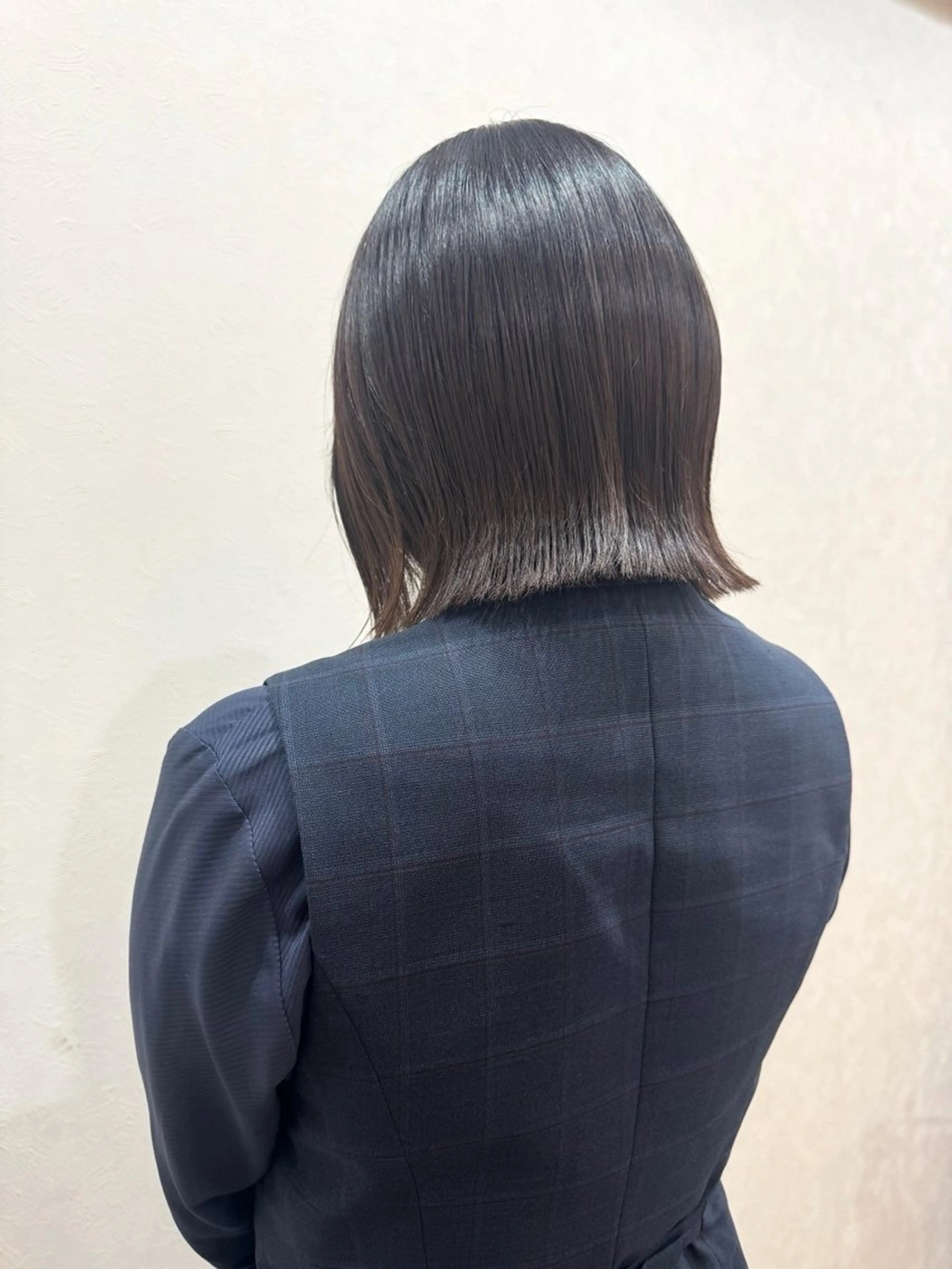 ミディアム Limb所属・市塚 あみのヘアスタイル