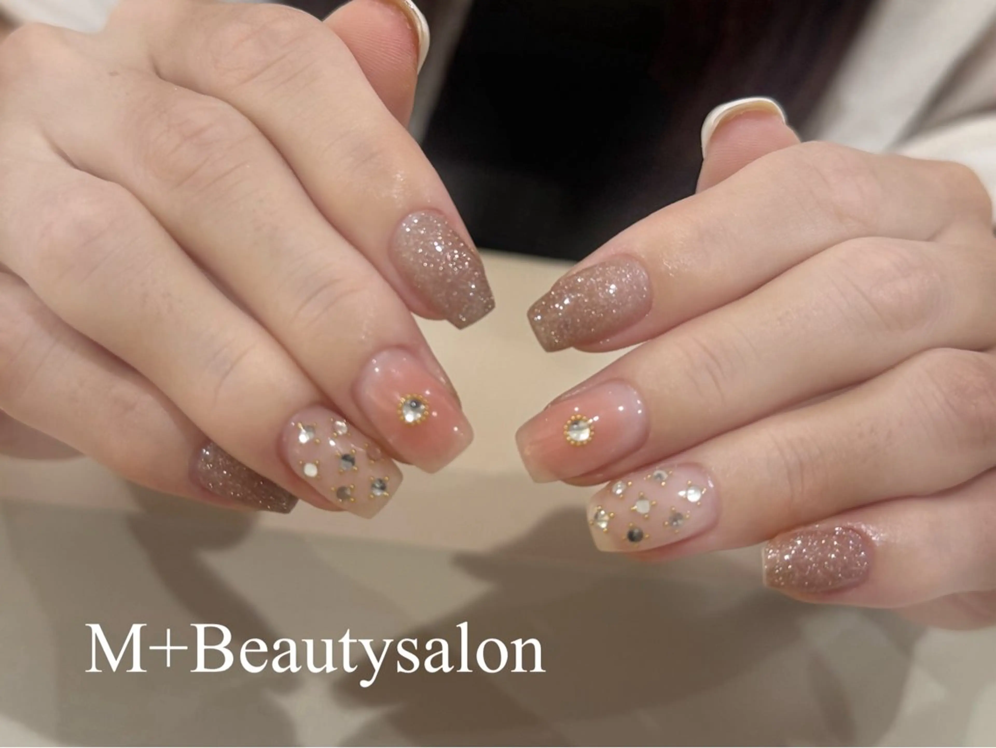 ネイル ハンドネイル M+  Beauty Salonのネイルデザイン