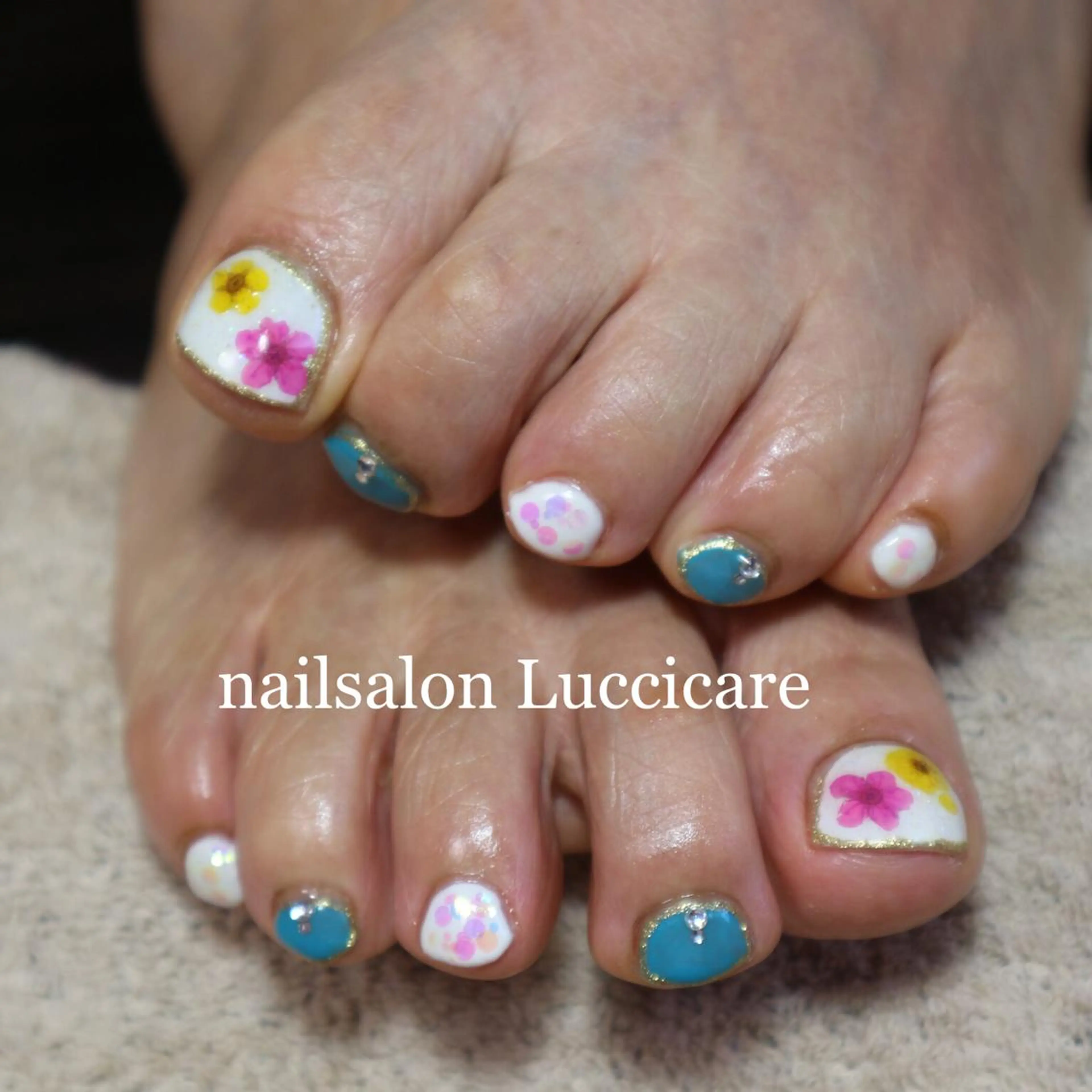 ネイル アートネイル 高田 ちかこのネイルデザイン