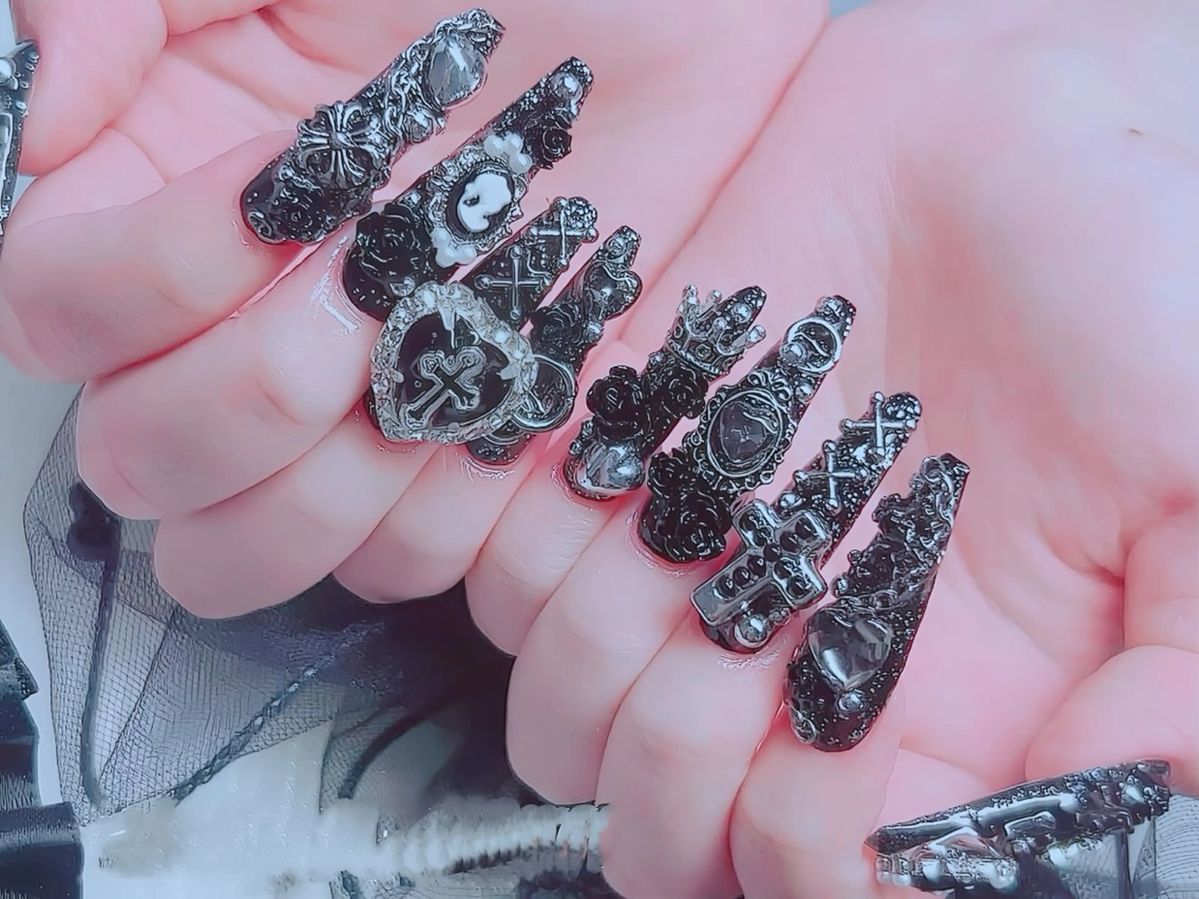 ネイル チークネイル フレンチネイル ラメ(グリッター) マグネットネイル ニュアンスネイル ハンドネイル Rin Nail 新大久保店のネイルデザイン