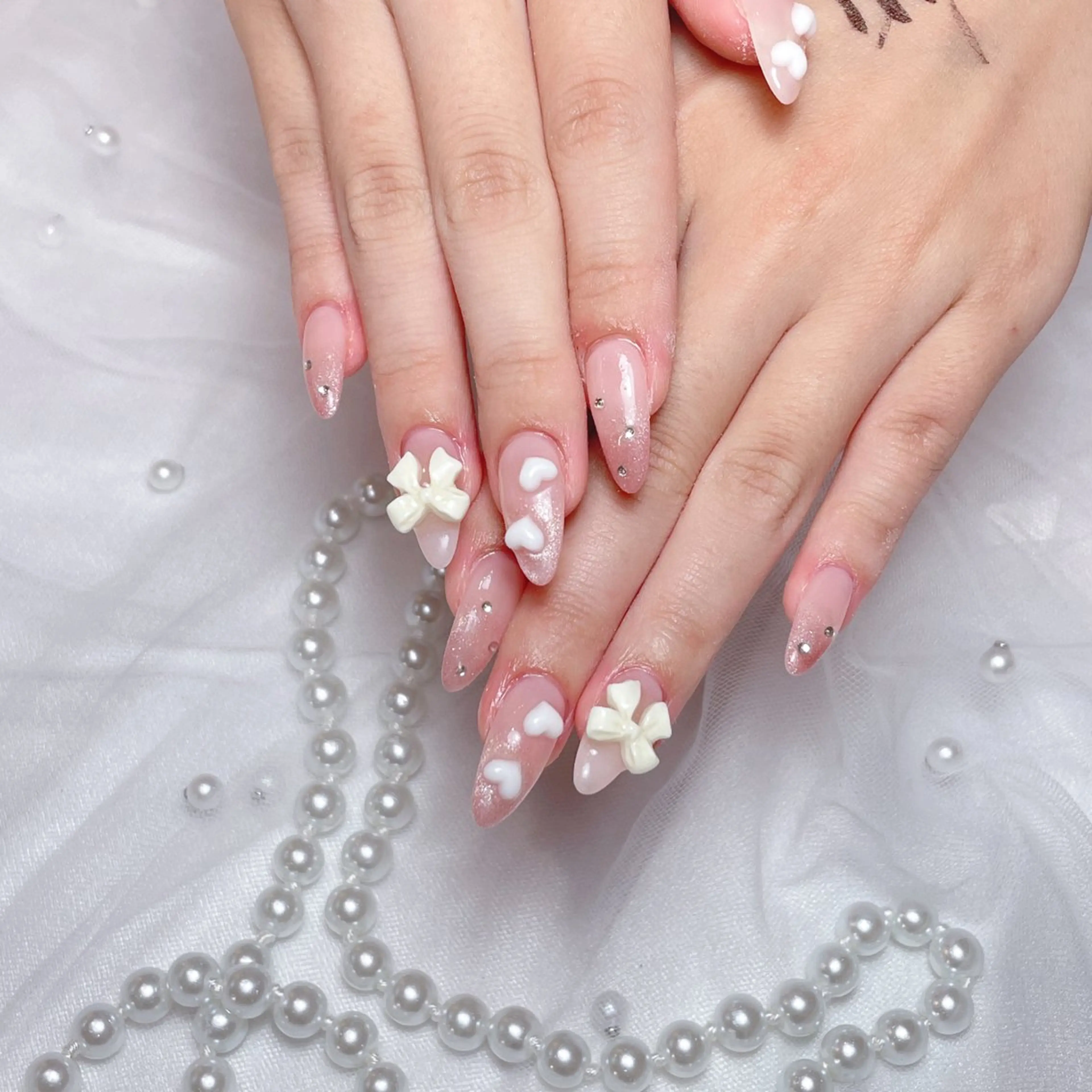 ネイル フットネイル フレンチネイル ジェルネイル ガーリー グラデーション ハンドネイル D.d Nail Moeのネイルデザイン