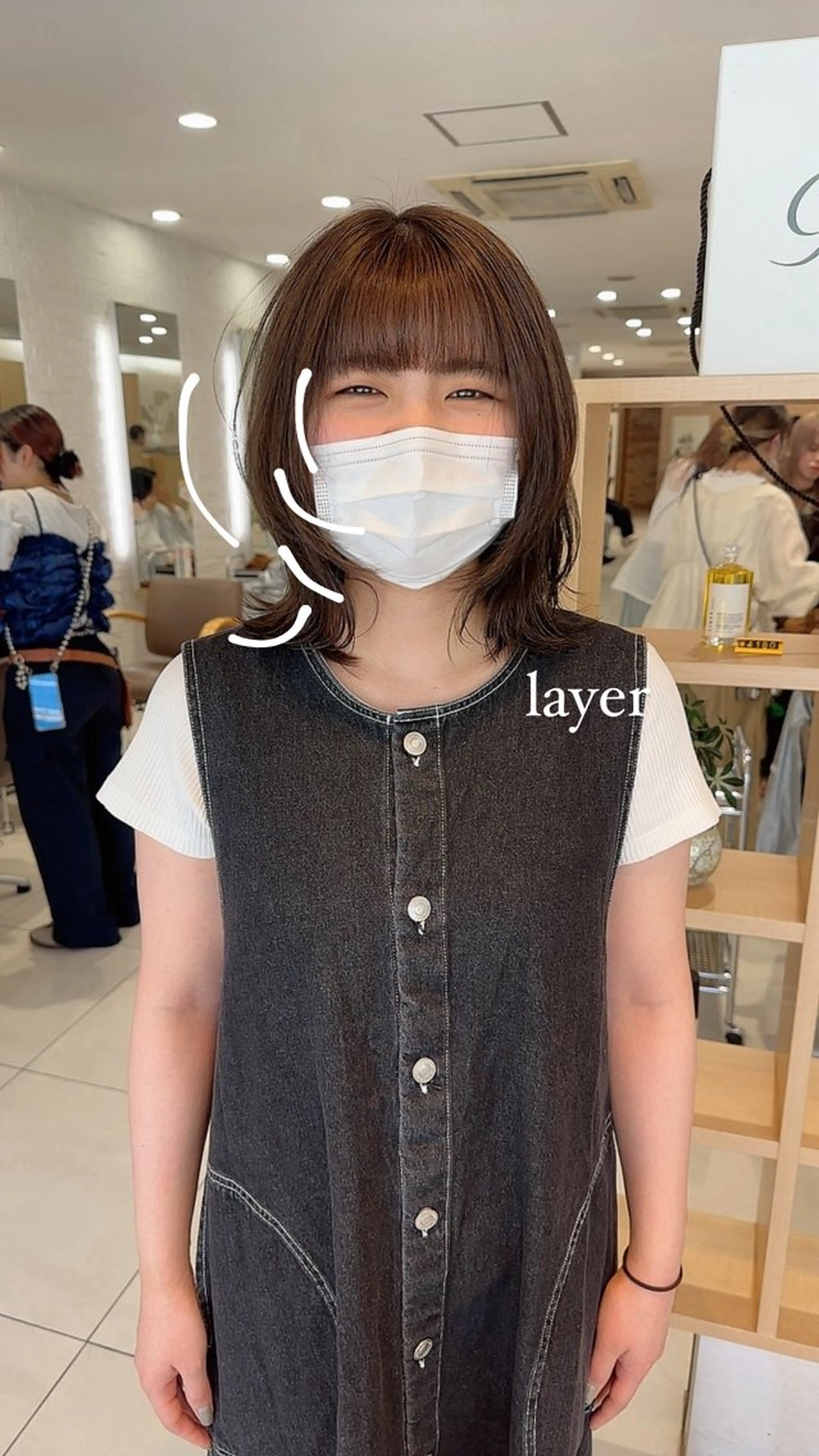 ミディアム カラー ミディアムレイヤー ブラウンカラー オリーブブラウン 顔まわりレイヤー レイヤーカット ヘアカラー トリートメント 山下恋佳/矢場町/ ブリーチ/ショートのヘアスタイル