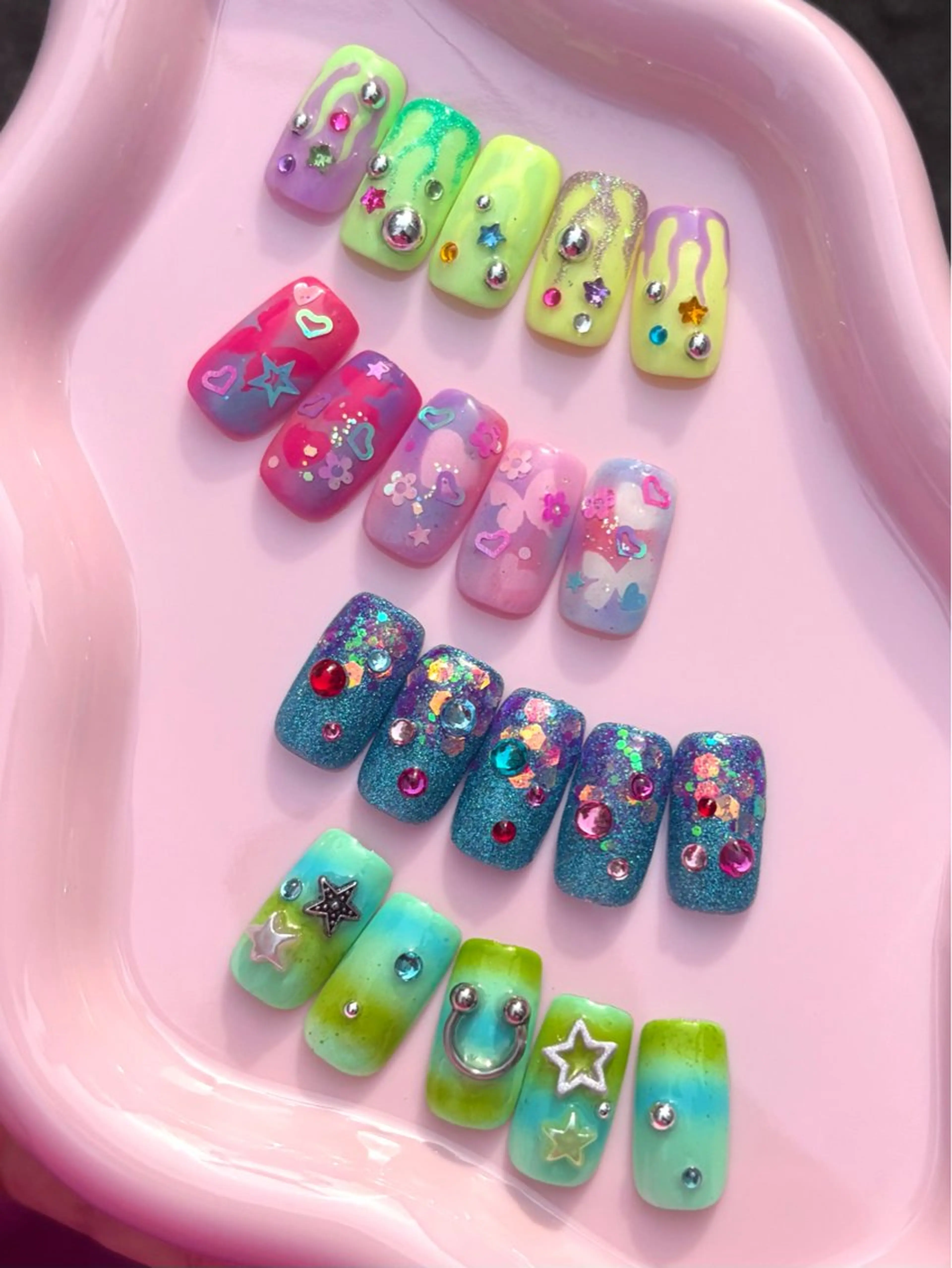 ネイル ハンドネイル PINS16✴︎ 原宿ネイリストumiのネイルデザイン