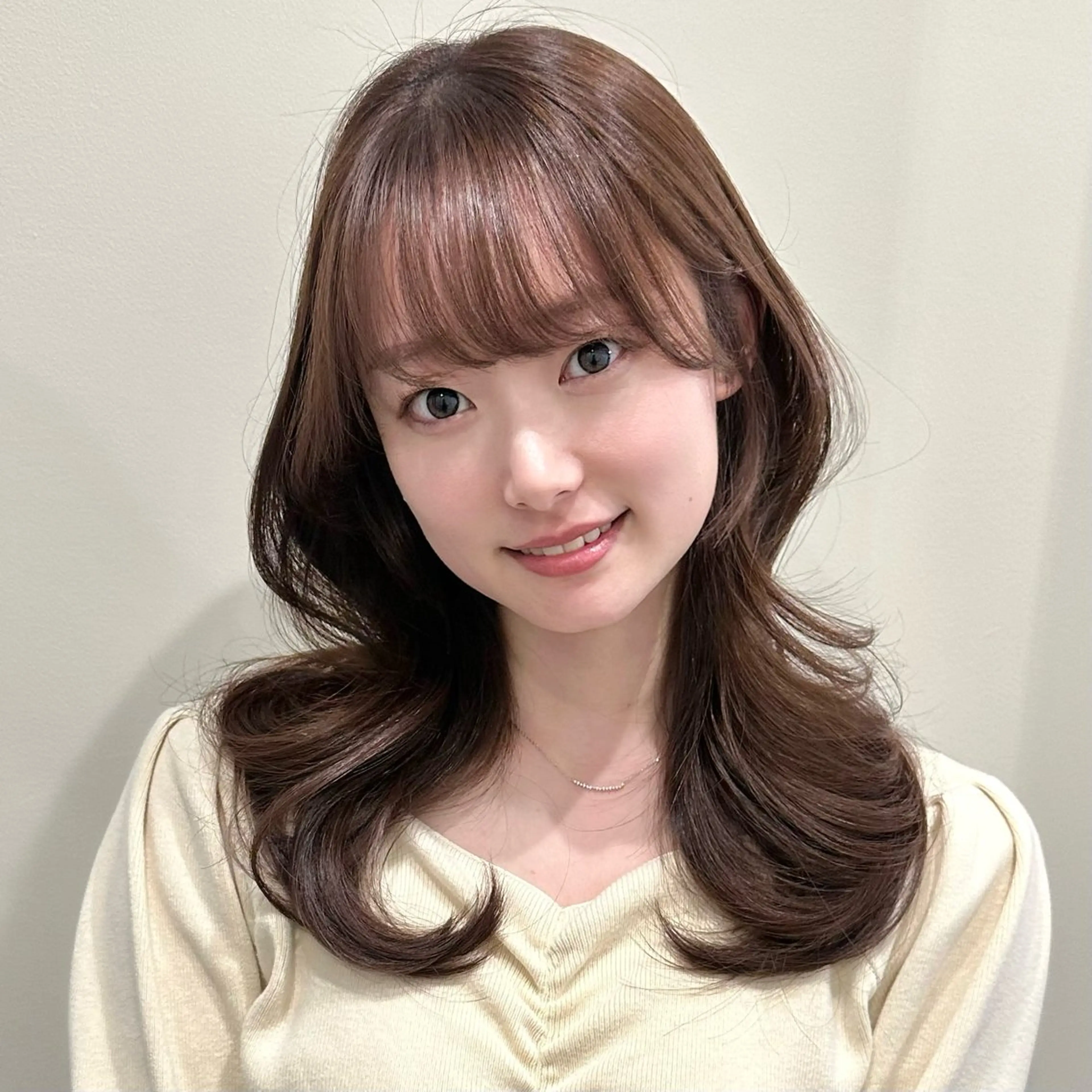 セミロング 🌹ハッシュカット、 レイヤー韓国ヘア🌹のヘアスタイル