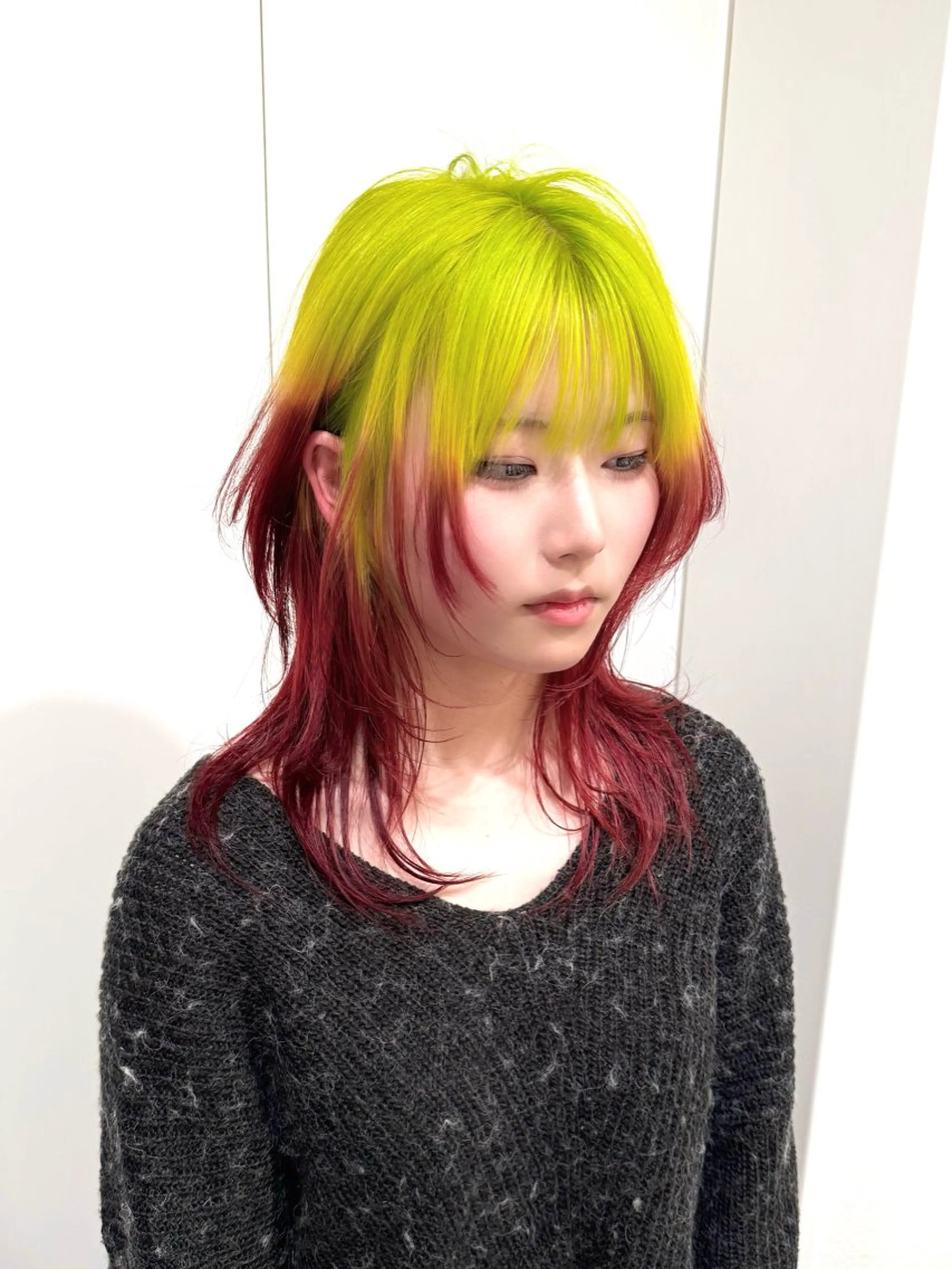 セミロング カラー ハイトーンカラー レイヤーカット ウルフカット カット ヘアカラー トリートメント ハイトーン/レイヤー /ウルフ⭐️永田⭐️のヘアスタイル
