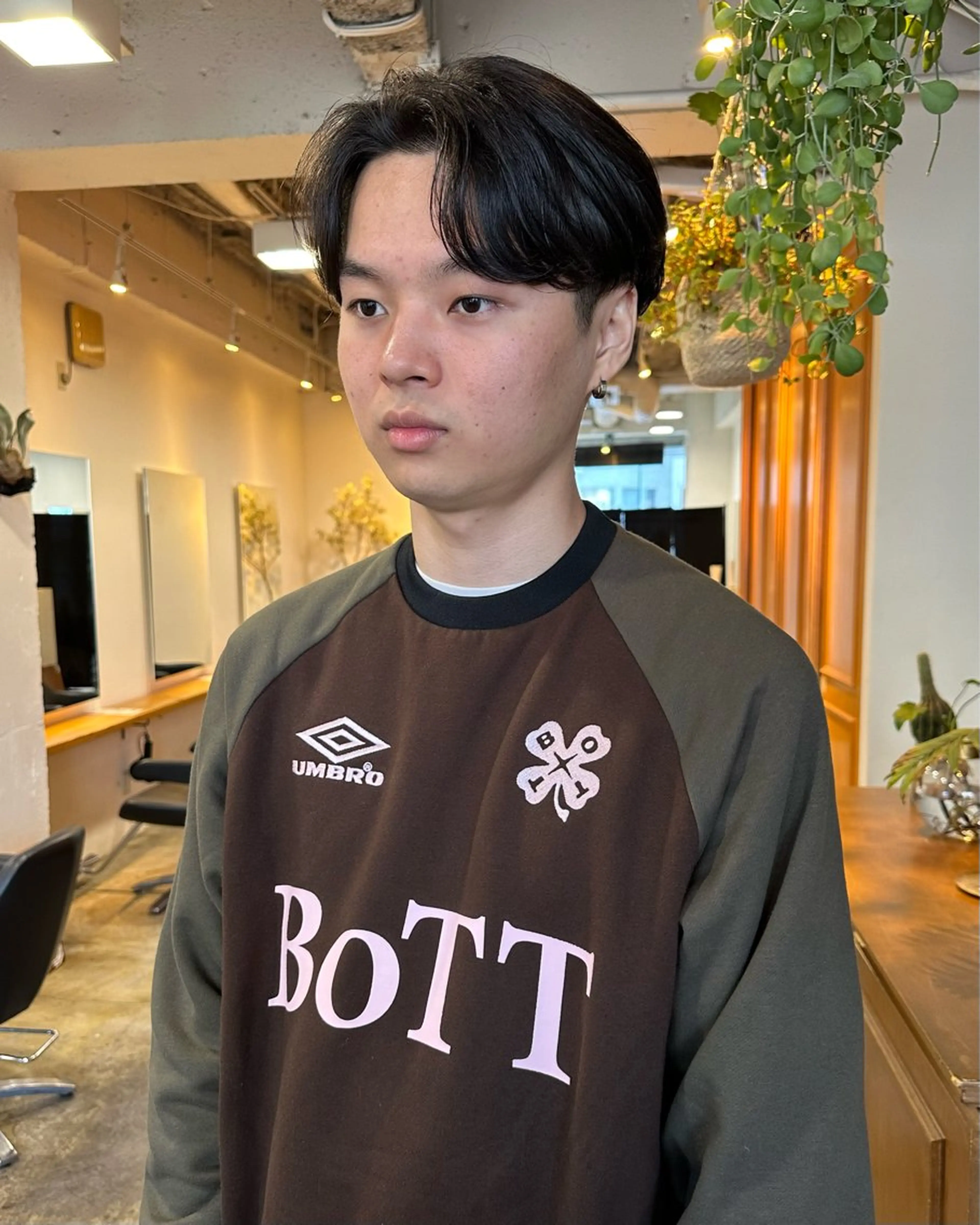 ミディアム パーマ メンズ カット パーマ グランジヘア 無造作ヘアHYUGAのヘアスタイル