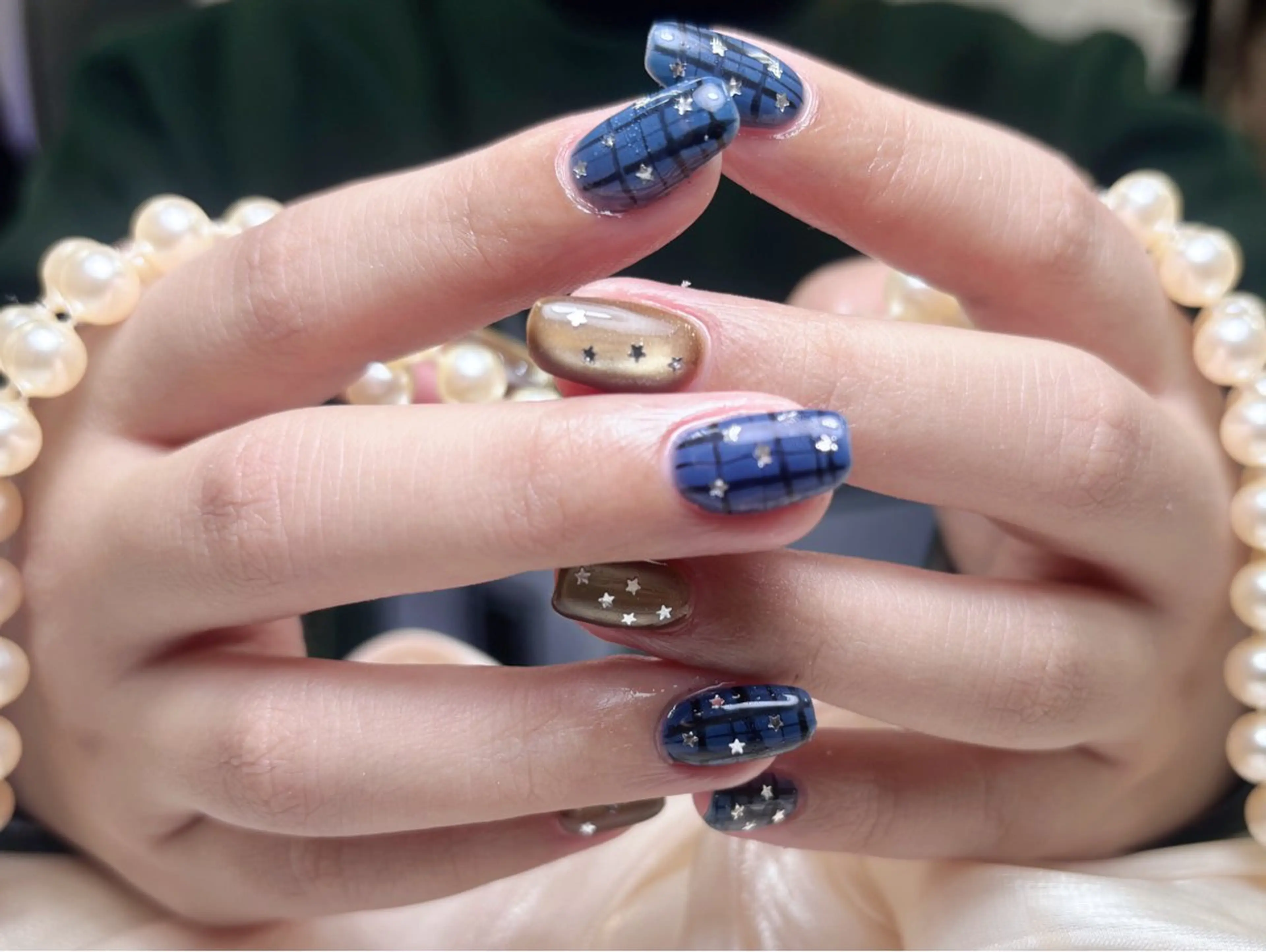 ネイル ハンドネイル キン グミのネイルデザイン