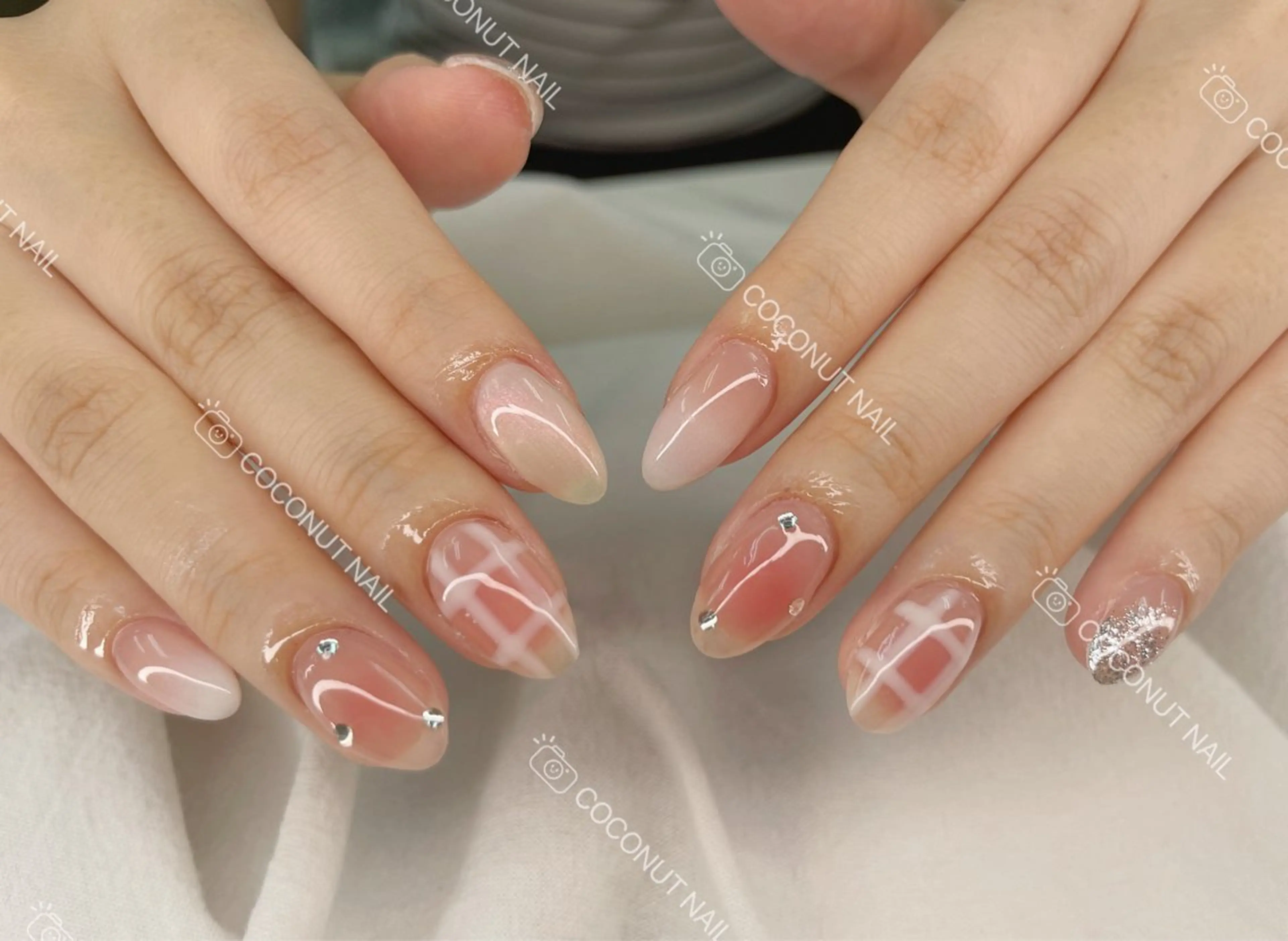 ネイル ハンドネイル 神田 ココナッツのネイルデザイン