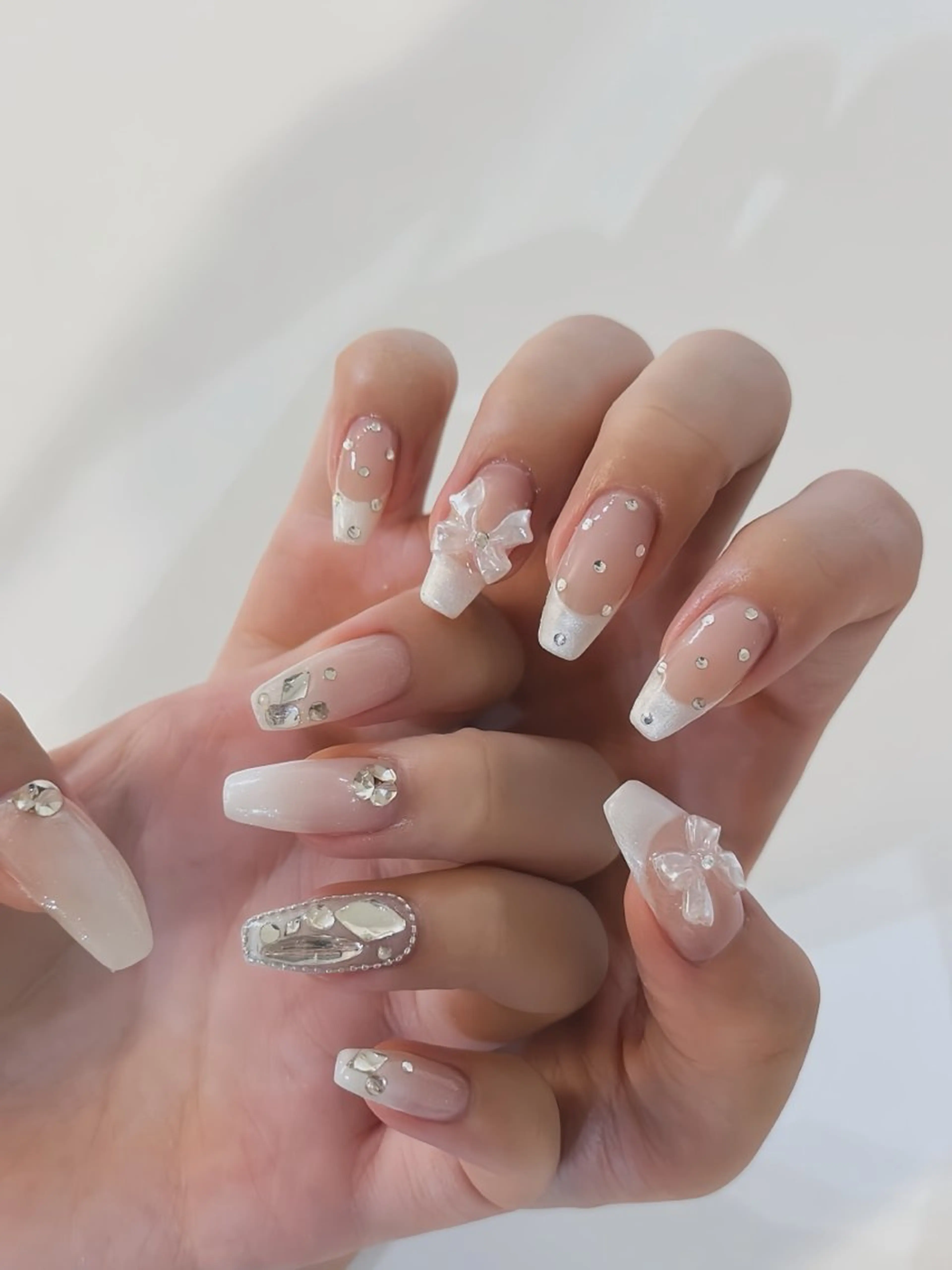 ネイル アートネイル 長さ出し ガーリー 韓国ネイル 持ち込み Rin Nail 新大久保店のネイルデザイン