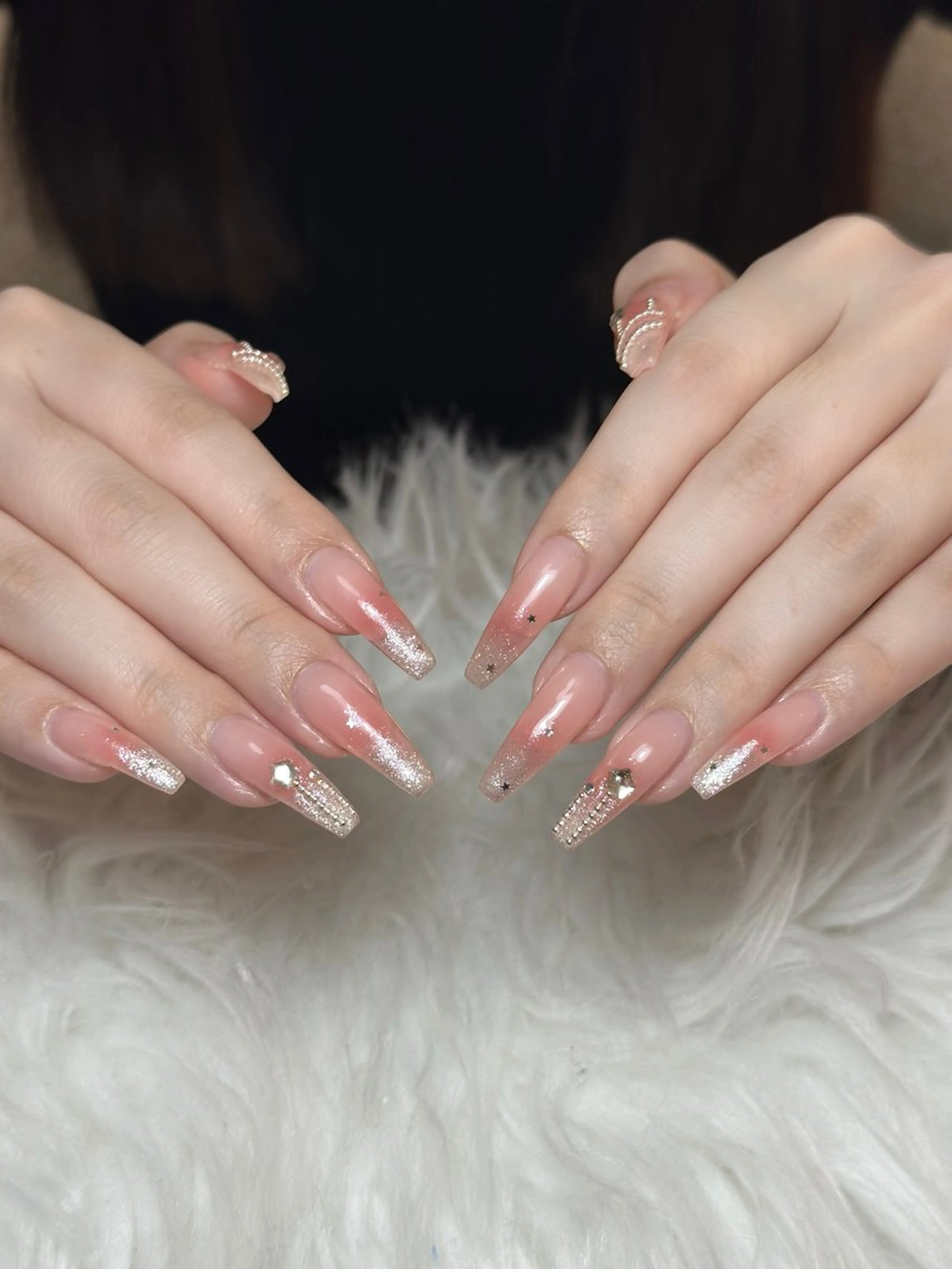 ネイル オーロラネイル ボルドー ブラウン 氷ネイル・うるうるネイル キラキラネイル ハンドネイル Julli ジュリのネイルデザイン