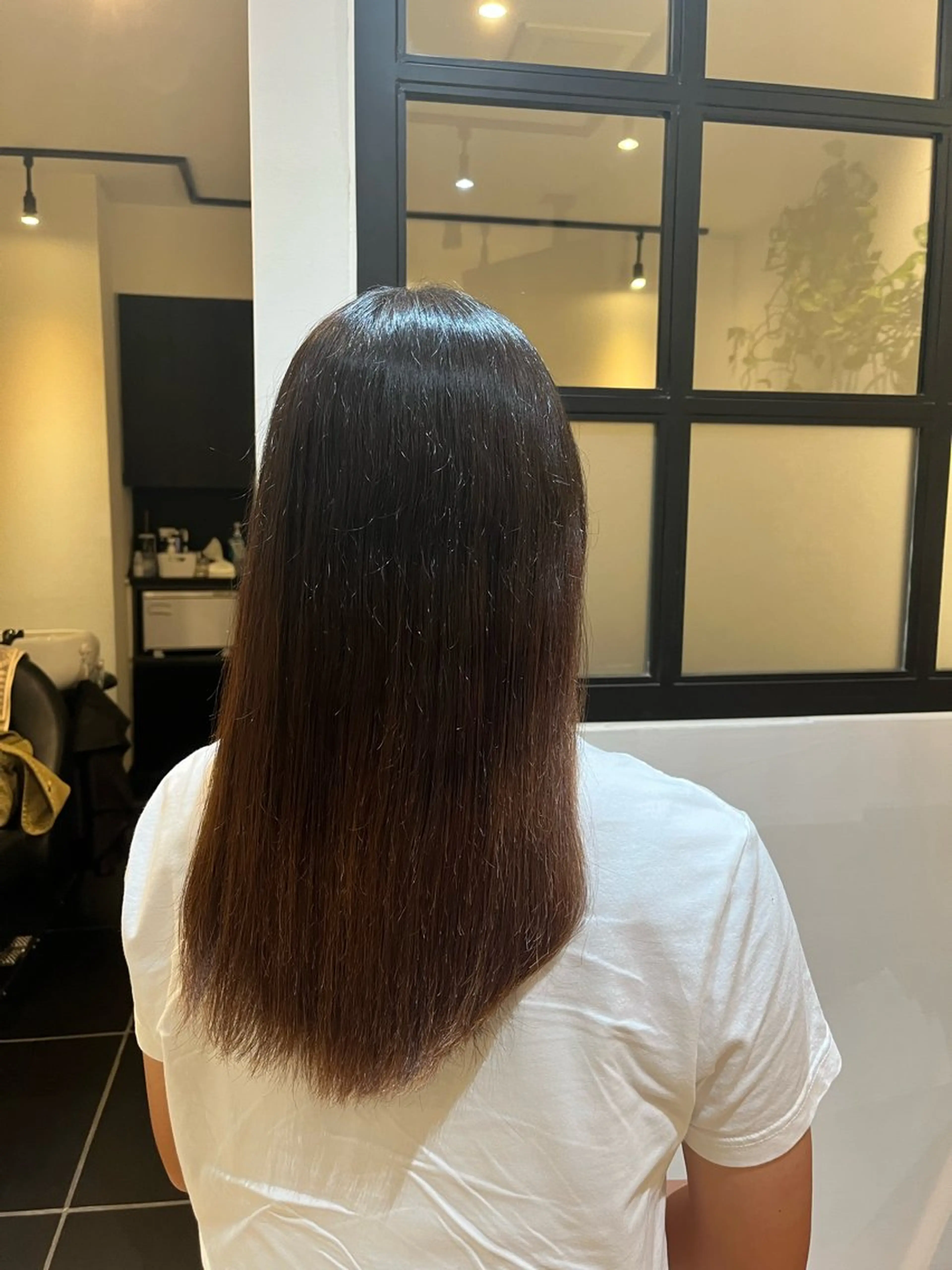 ロング 縮毛矯正 縮毛矯正 トリートメント Rika🎀 艶カラー🫧縮毛矯正のヘアスタイル