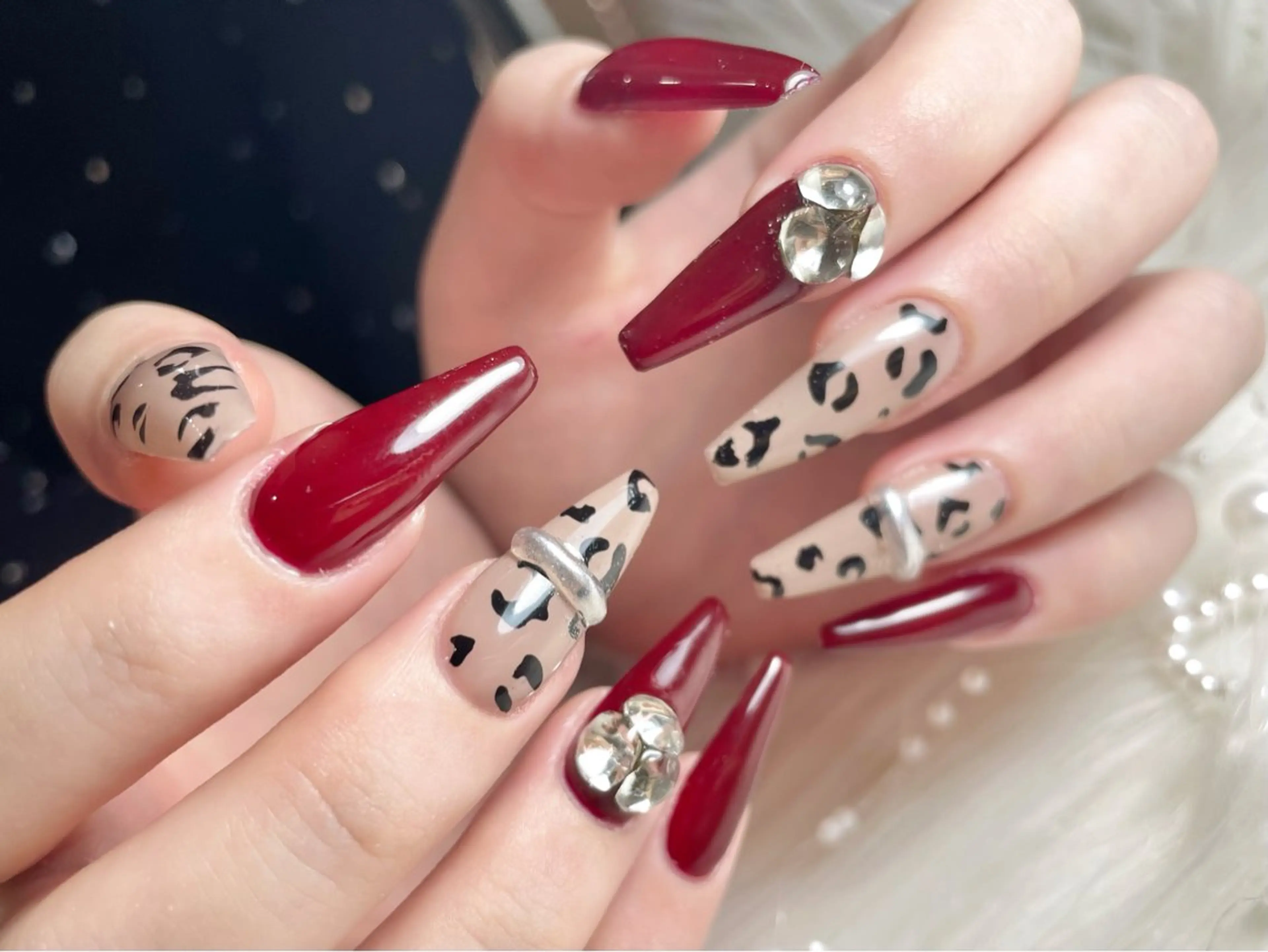 ネイル アニマル柄 ボルドー ジェルネイル パラジェル ワンホンネイル ハンドネイル ゆりか ジョアアンジェ福島のネイルデザイン