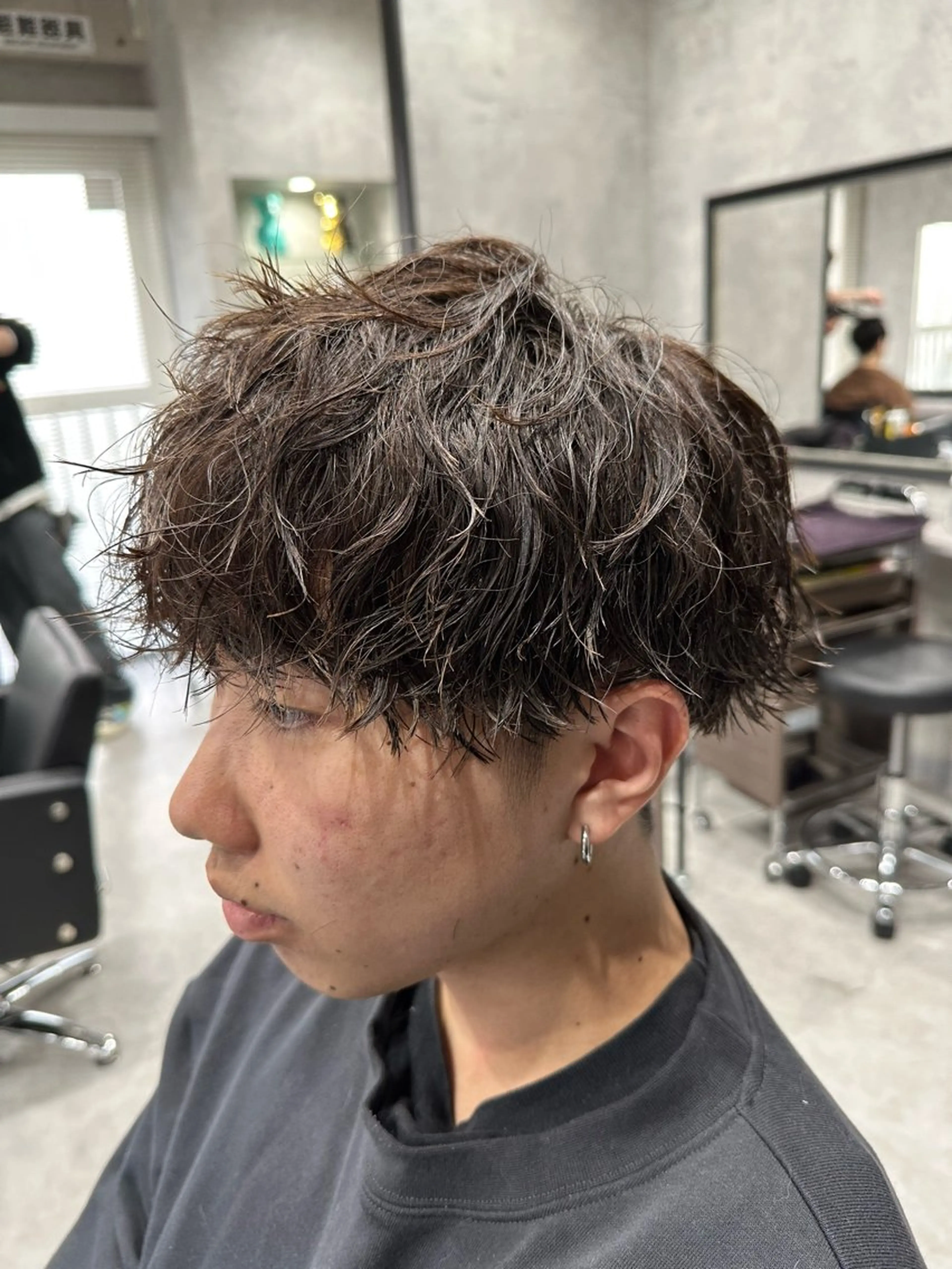 ショート パーマ メンズ カット ユウ🪄 パーマ指名No1のヘアスタイル