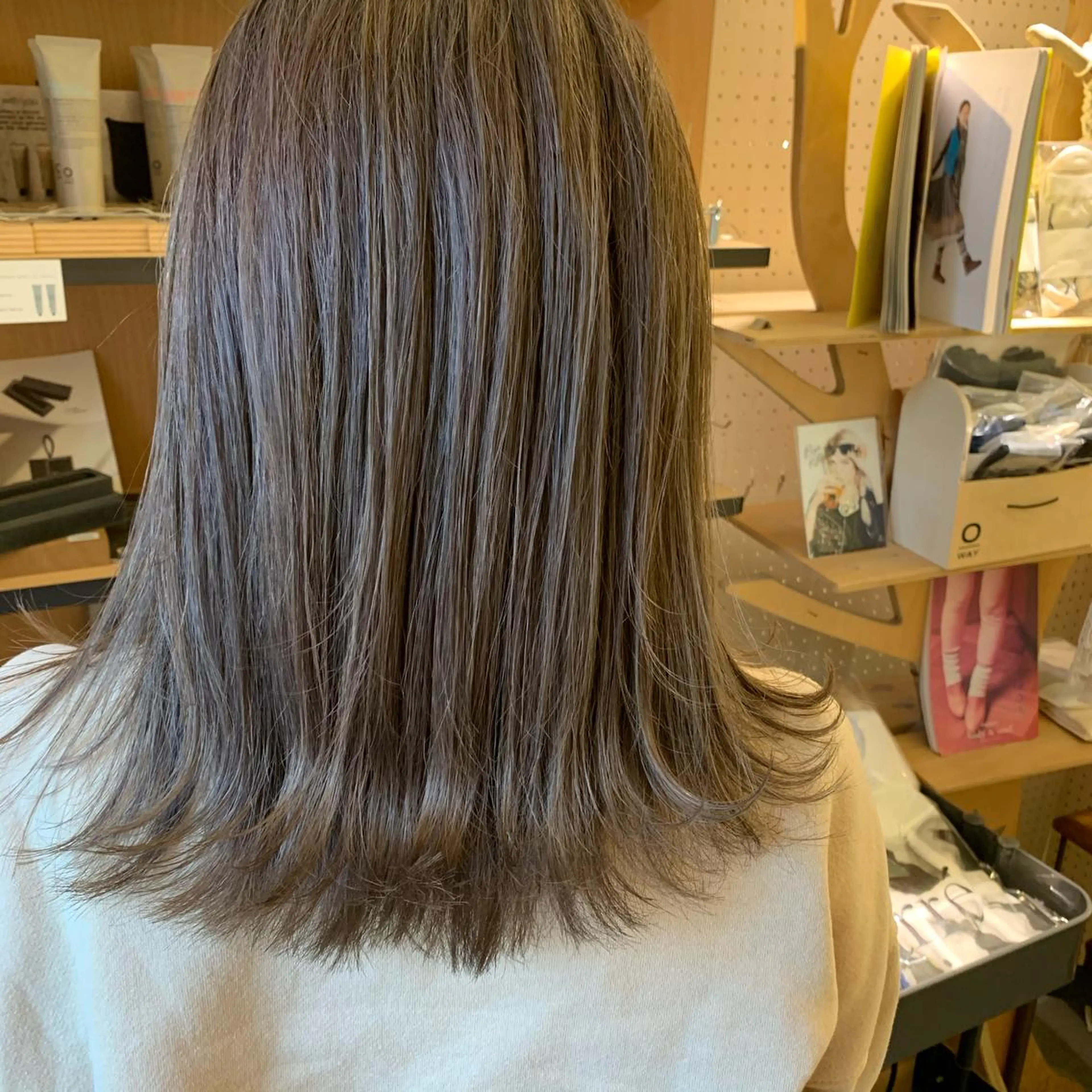 ミディアム ヘアカラー トリートメント 艶髪color💎髪 質改善ストレート大吉のヘアスタイル