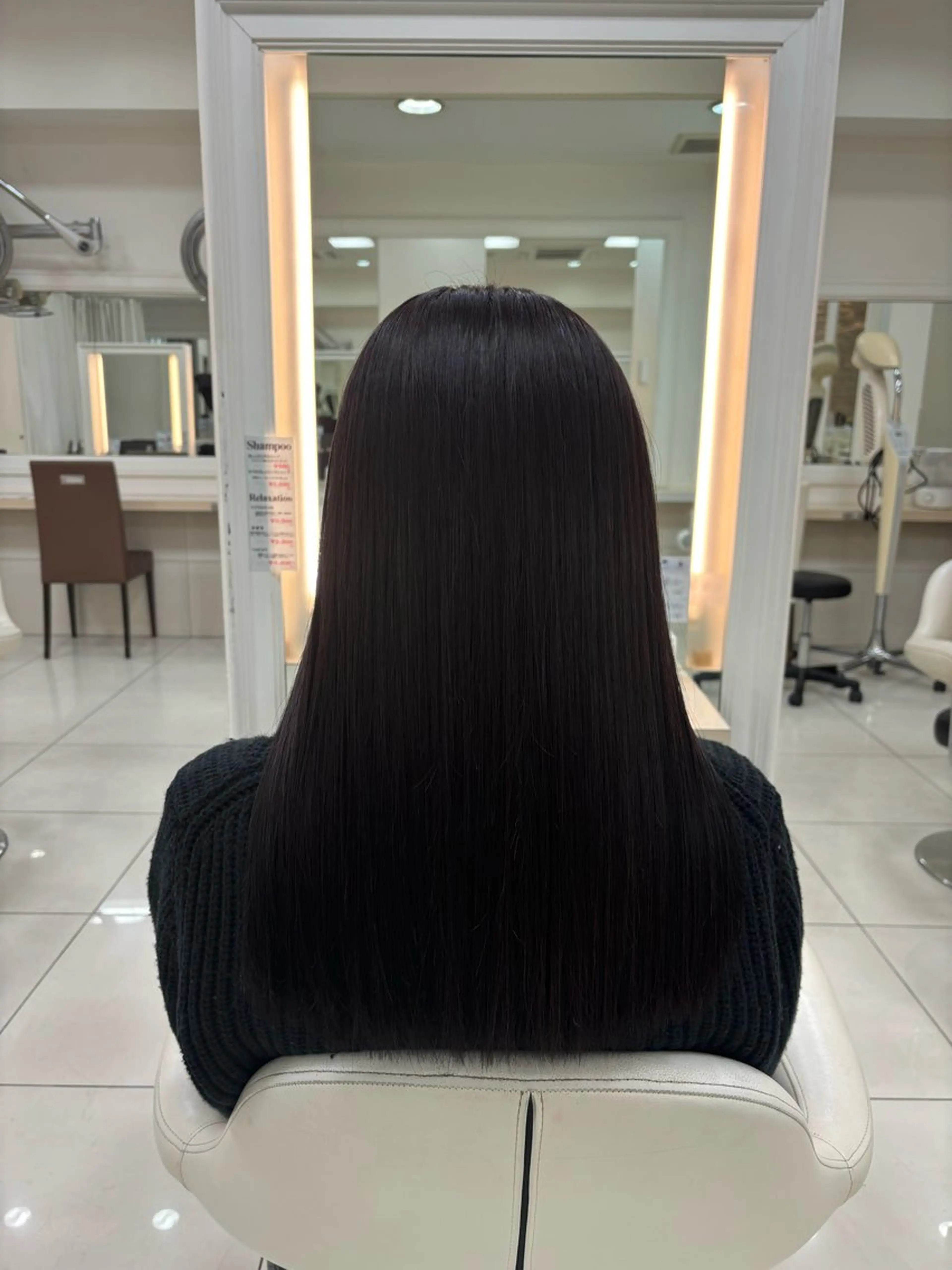 ロング カラー tomona 𝜗𝜚のヘアスタイル