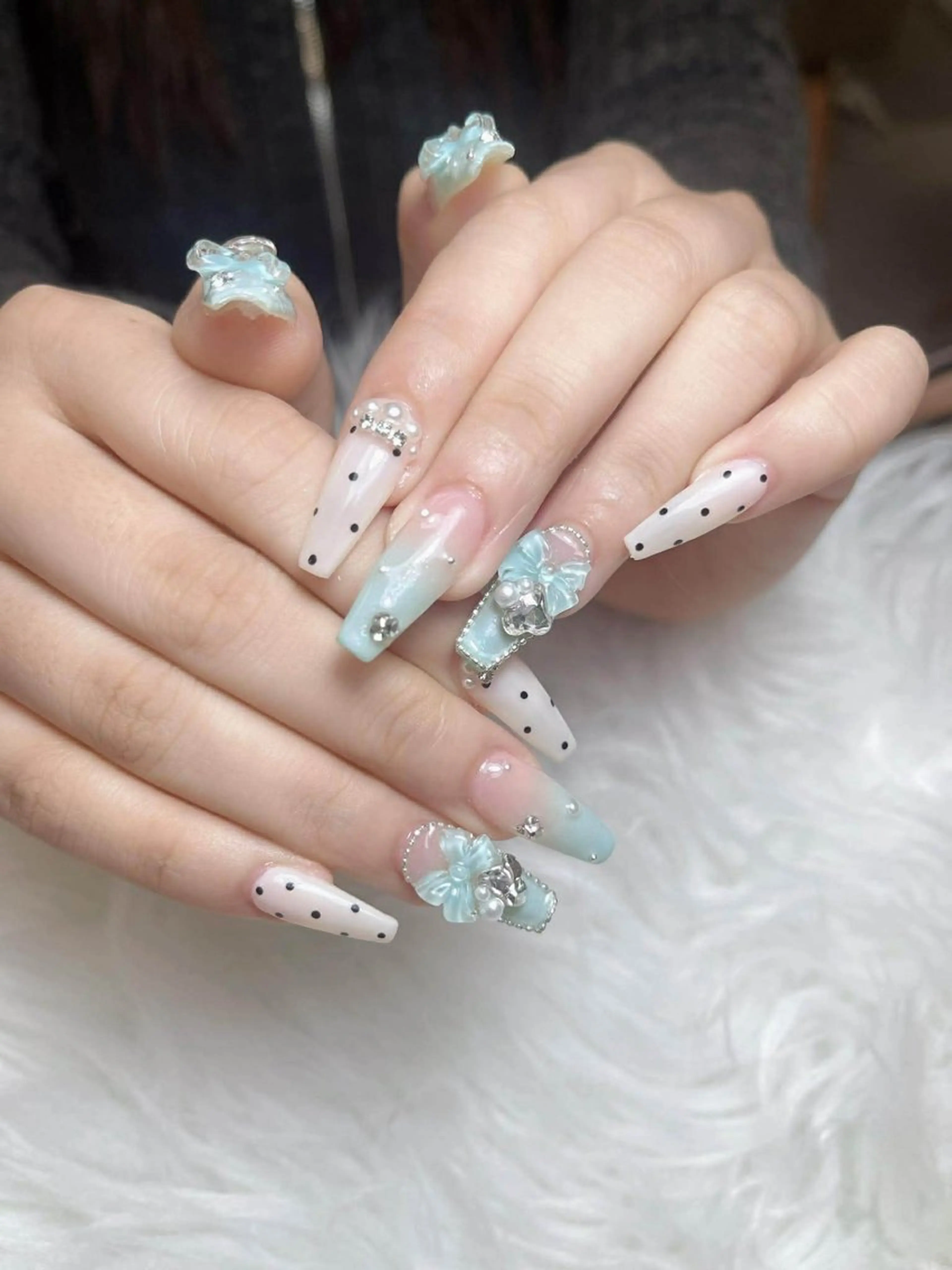 ネイル オーロラネイル チークネイル フットネイル フレンチネイル ハロウィン ハンドネイル Lumi Nail 新大久保3‘のネイルデザイン