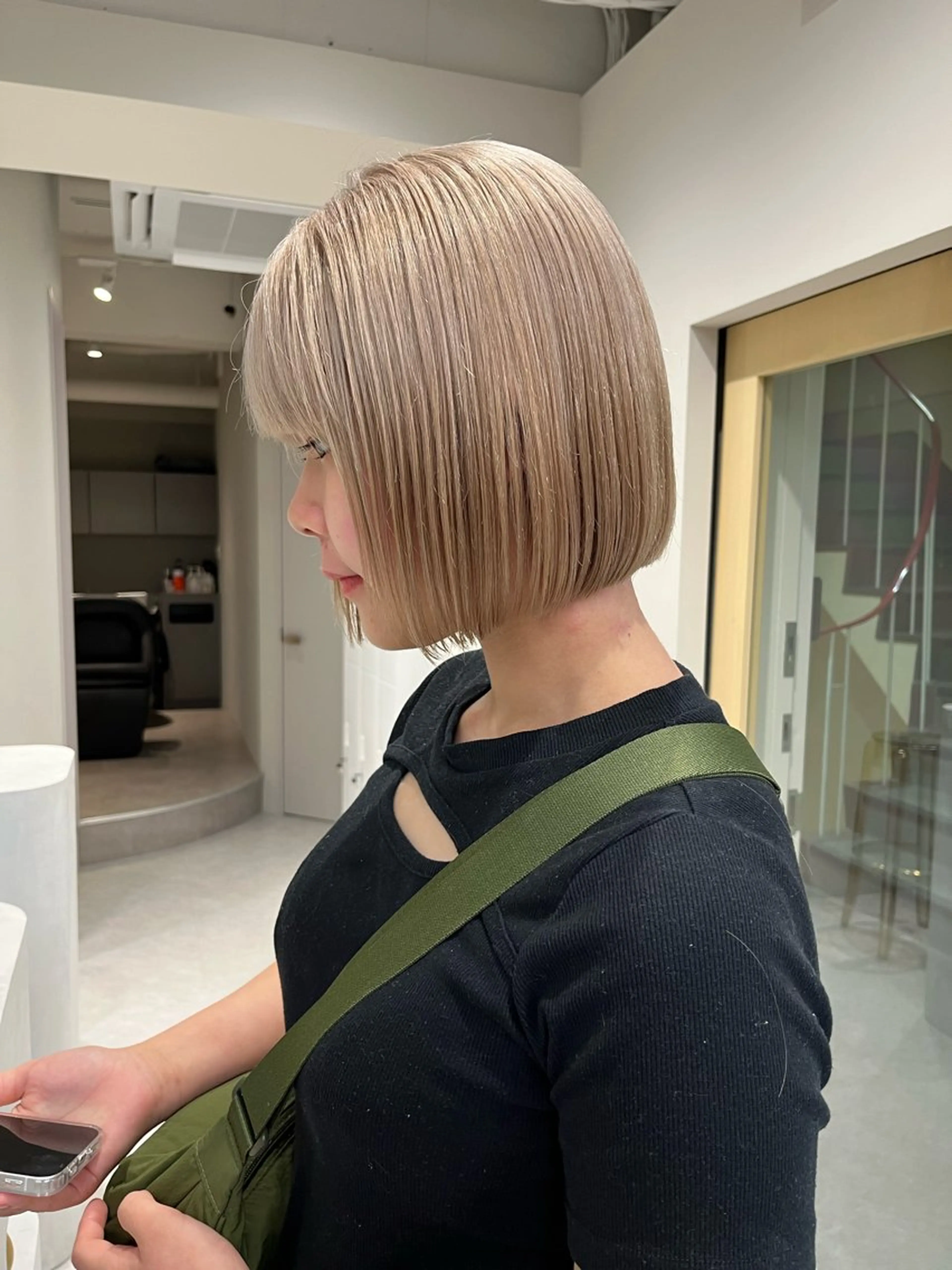 ショート カット ヘアカラー ハイトーン/ ボブ 中村麟のヘアスタイル