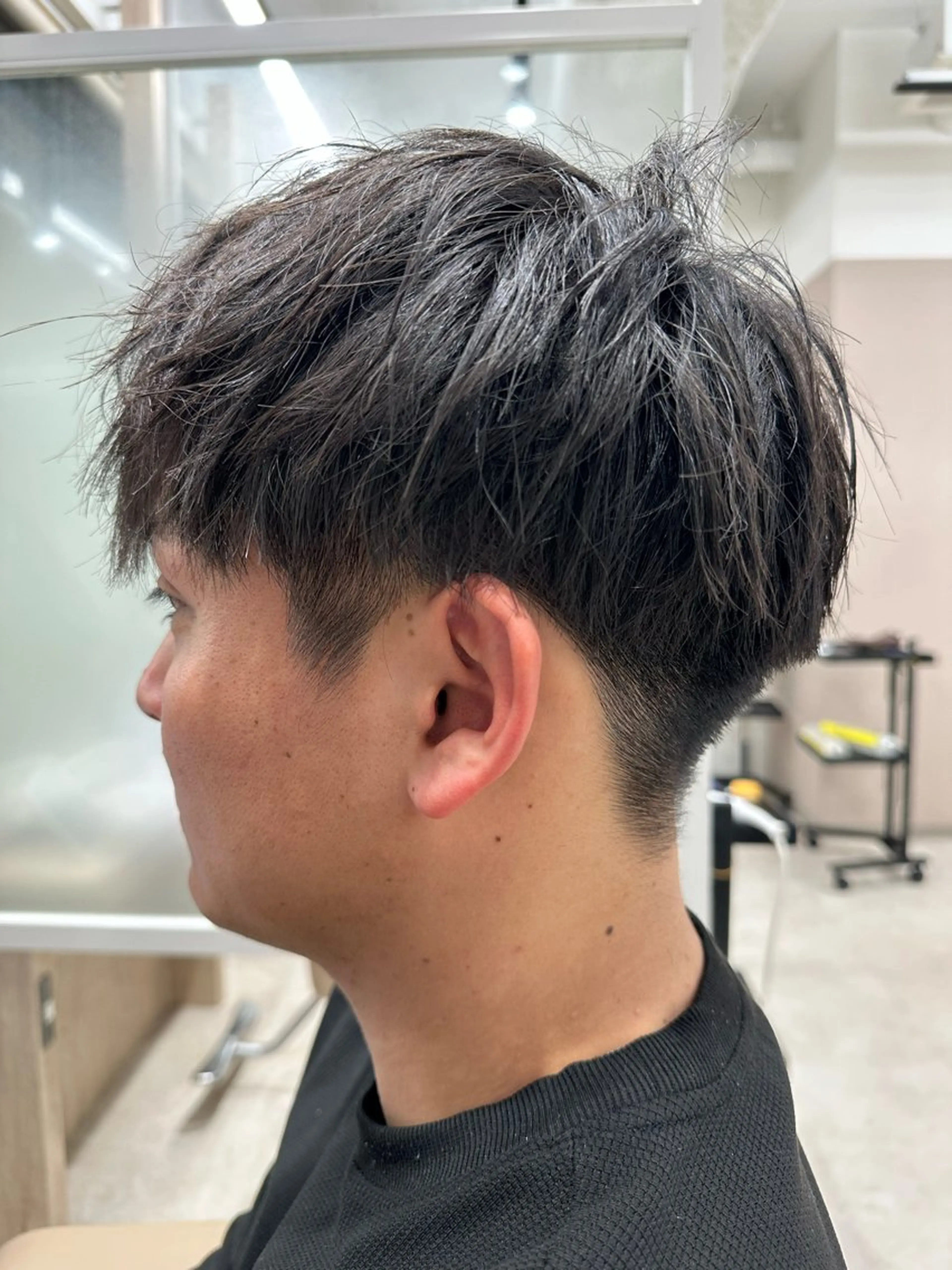 メンズ 市川透明感カラー &パーマ美容師Kaiのヘアスタイル