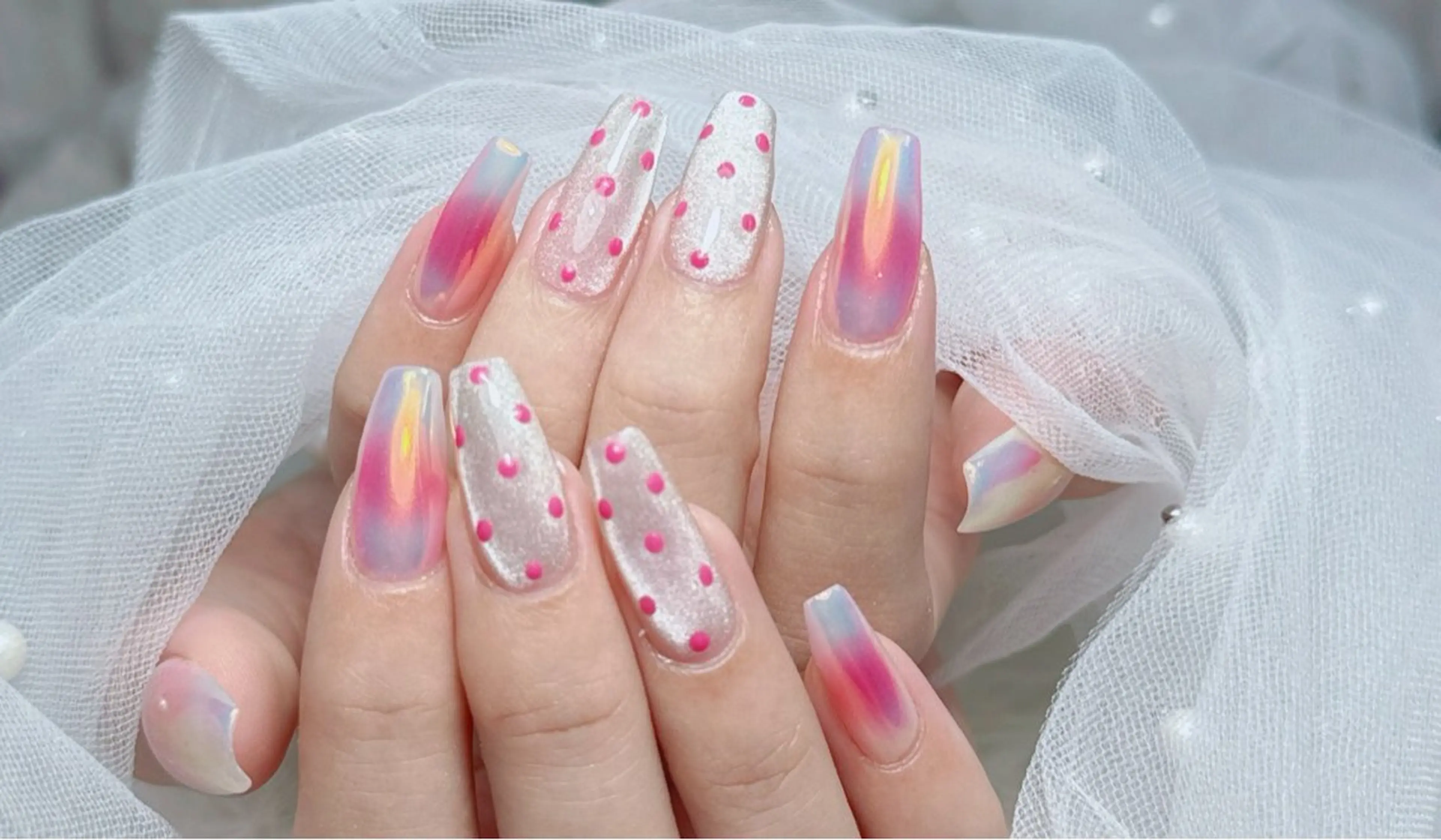 ネイル オーロラネイル チークネイル 長さ出し フットネイル フレンチネイル NaNa nailのネイルデザイン